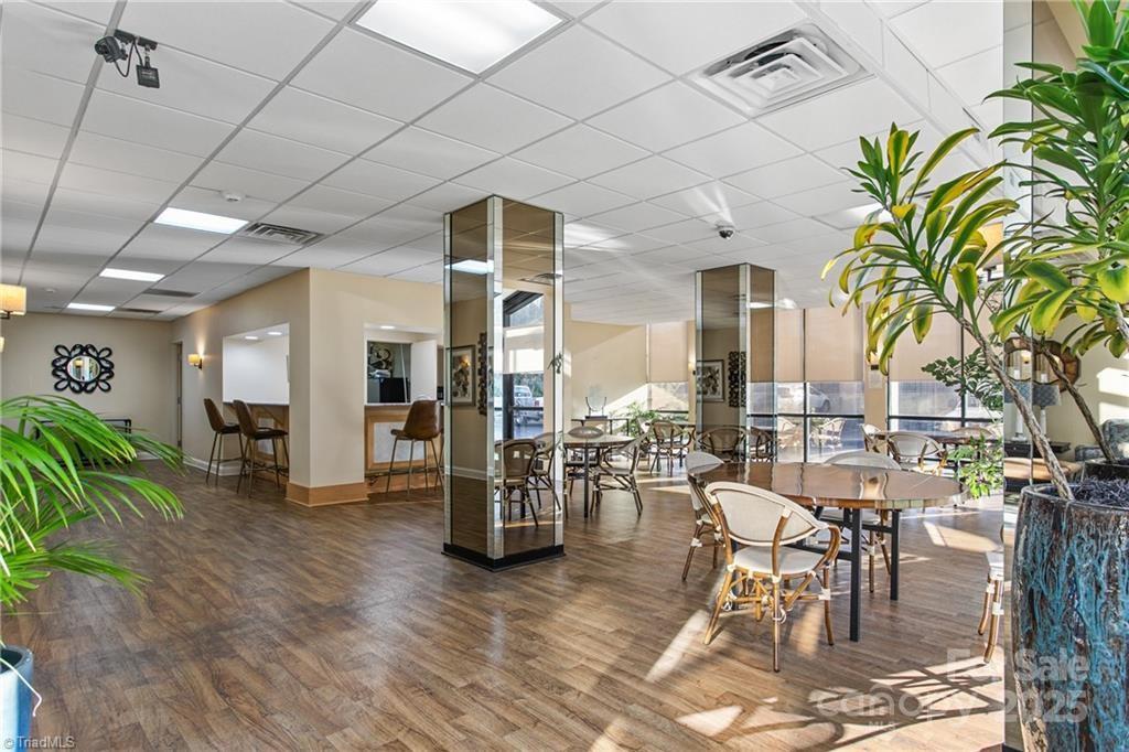 1101 N Elm Street 603