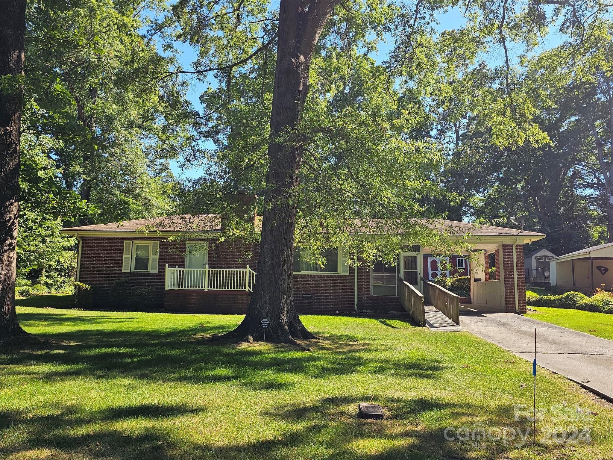 Sunny Hills - Residential