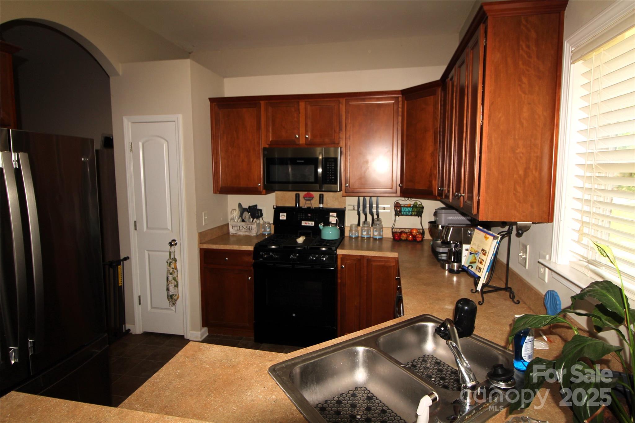 534 Pennyfields Lane