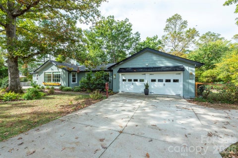 Photo of 420 Old Haw Creek Road, Asheville, NC 28805 (MLS # 4433205)