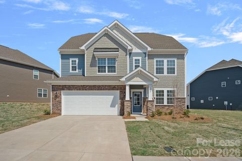 Photo of 1423 Caracara Court, Belmont, NC 28012 (MLS # 4365217)