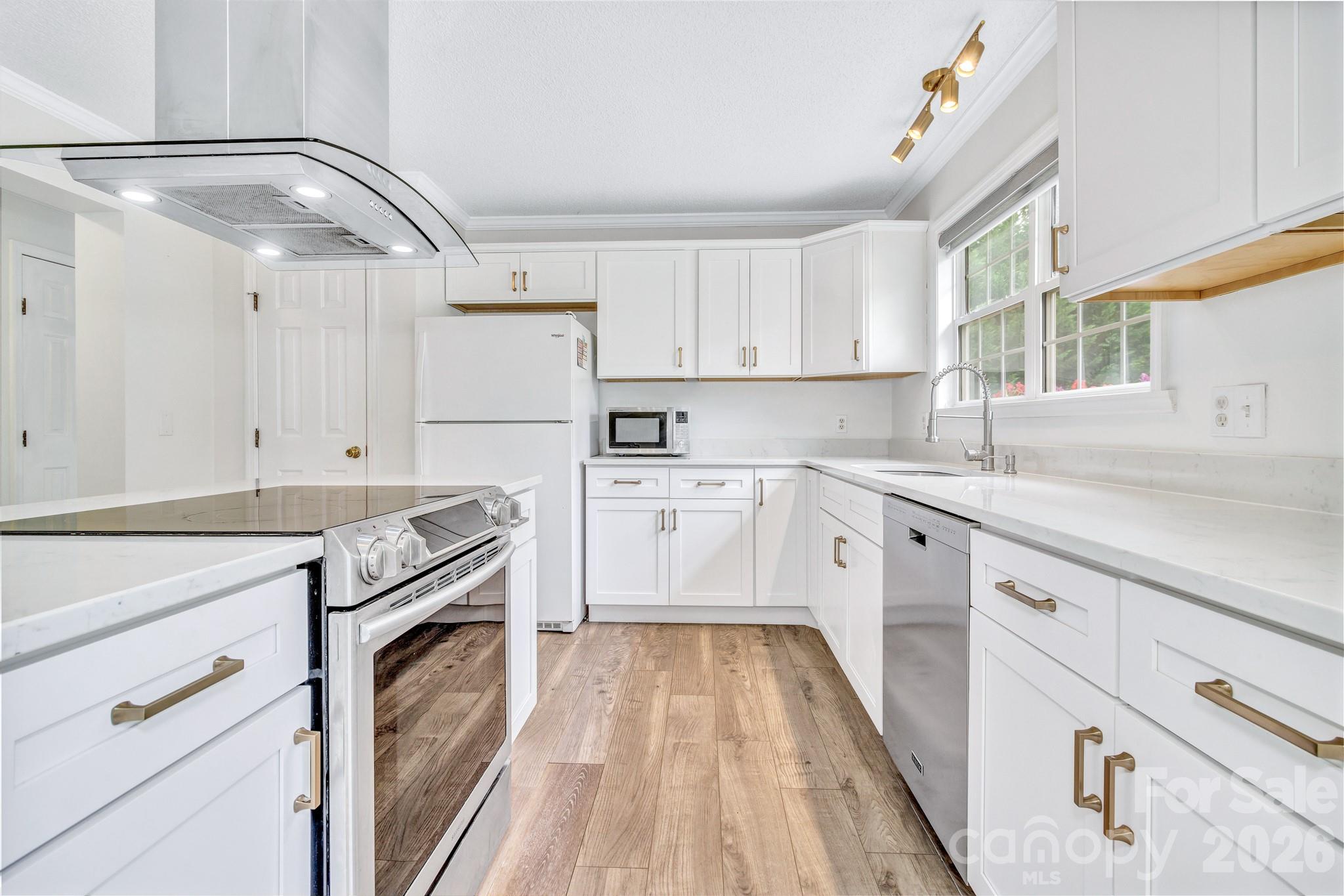 One Oak Estates - Residential