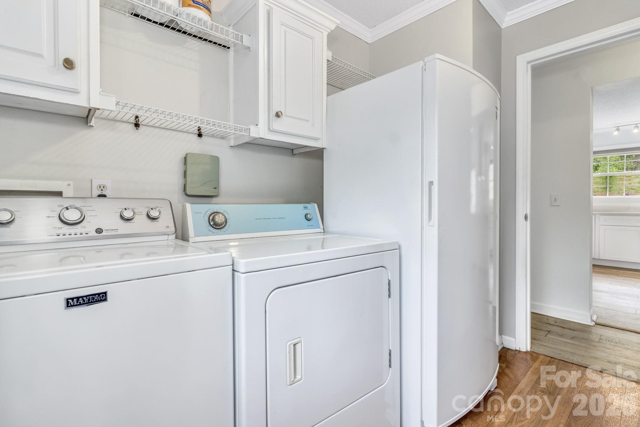 One Oak Estates - Residential