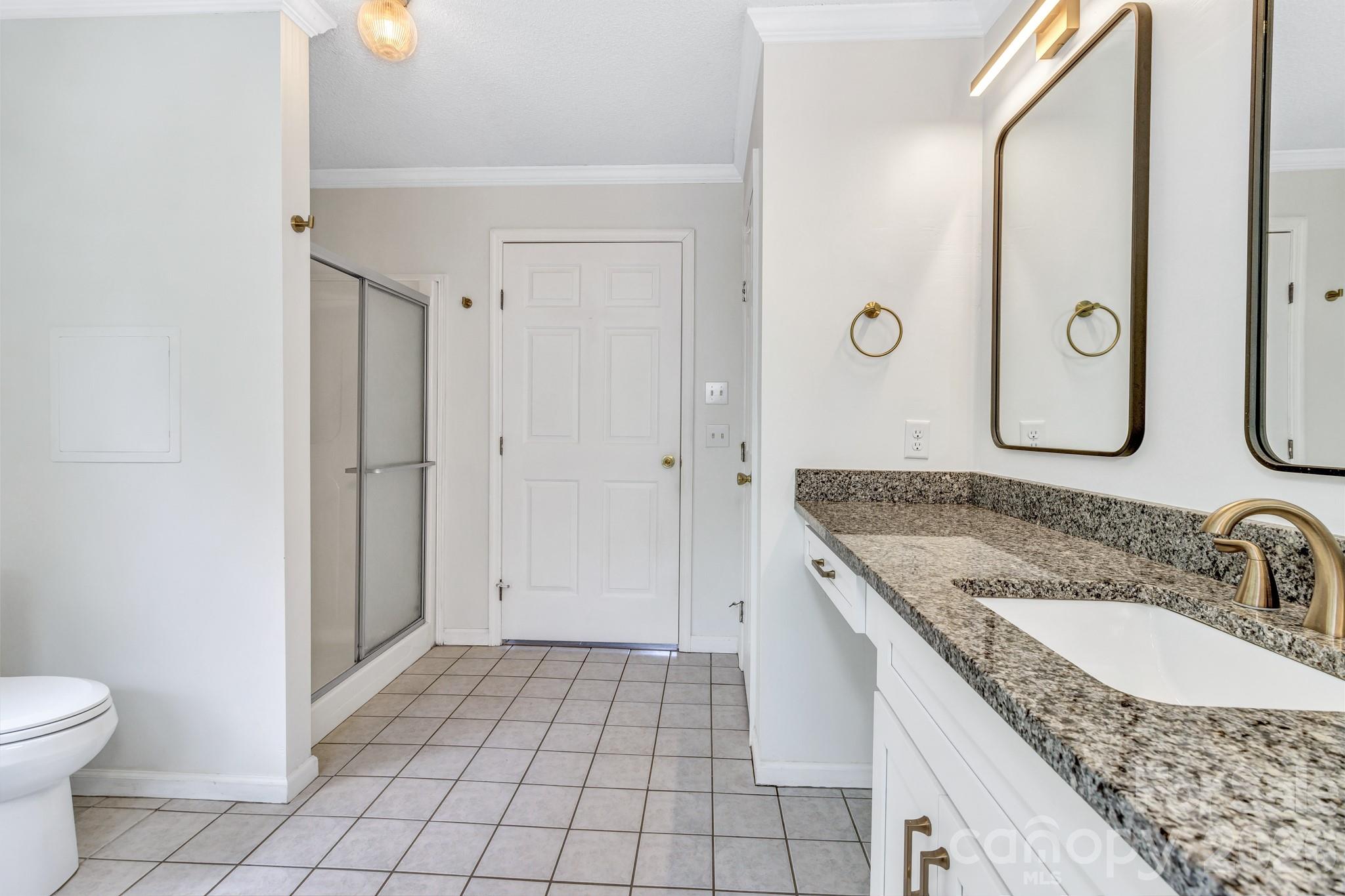 One Oak Estates - Residential