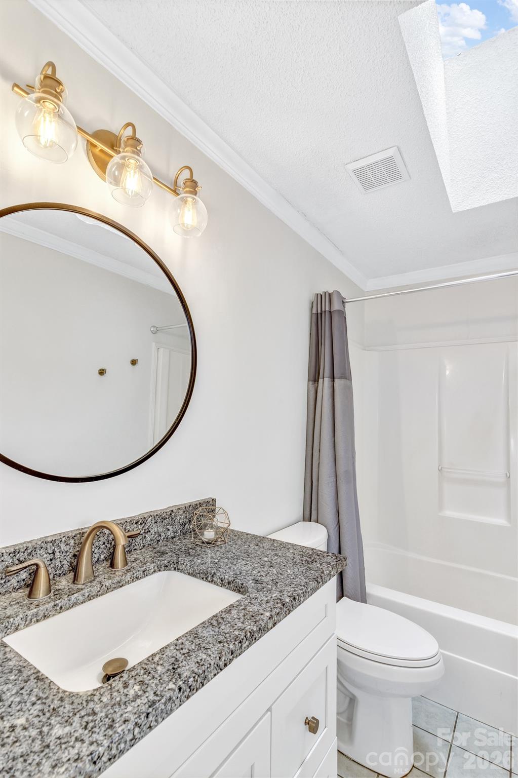 One Oak Estates - Residential