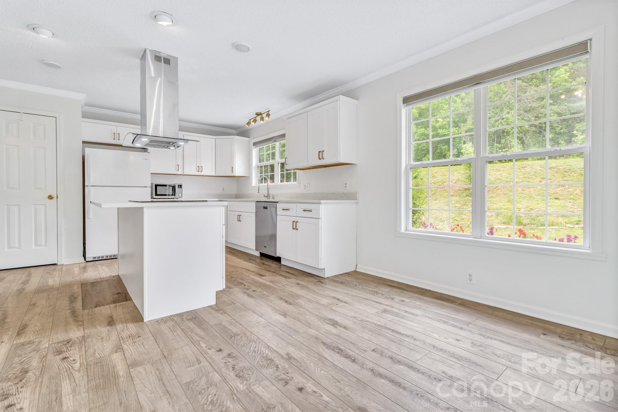 One Oak Estates - Residential