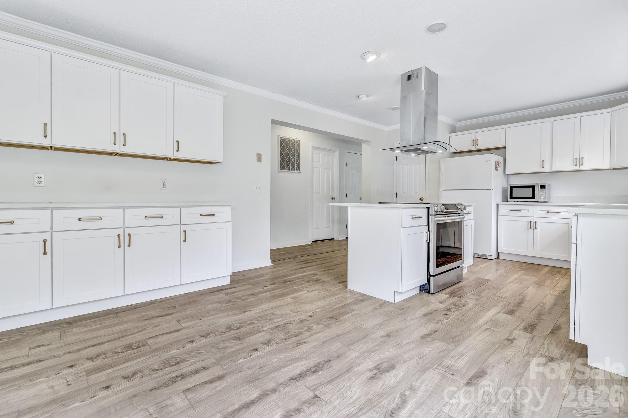 One Oak Estates - Residential