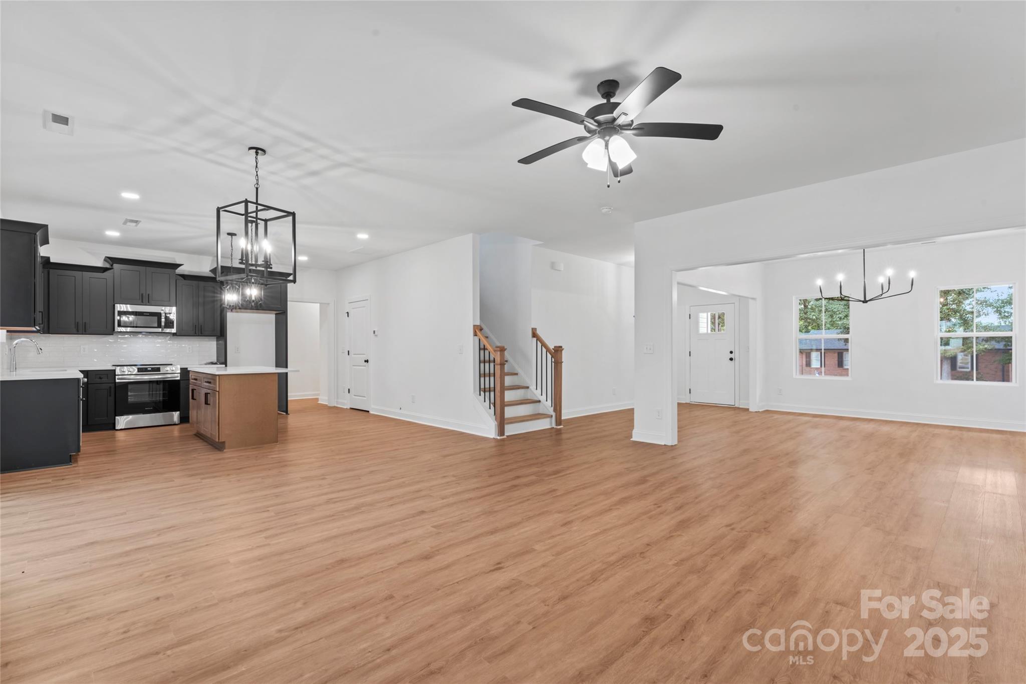 329 Henderson Circle