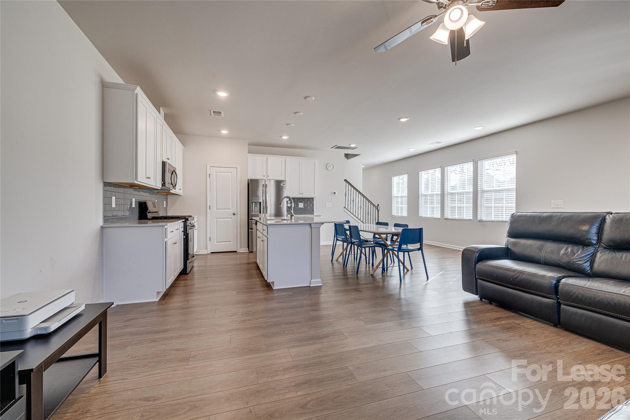 Chateau - Residential Lease