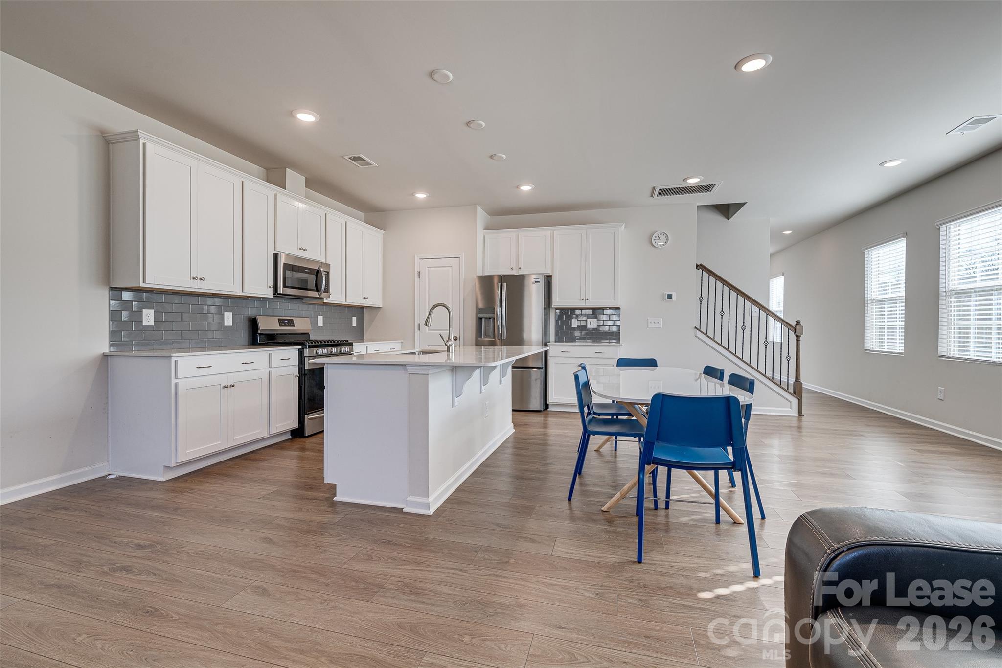 Chateau - Residential Lease