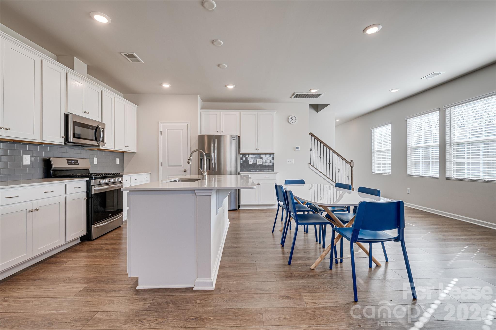 Chateau - Residential Lease