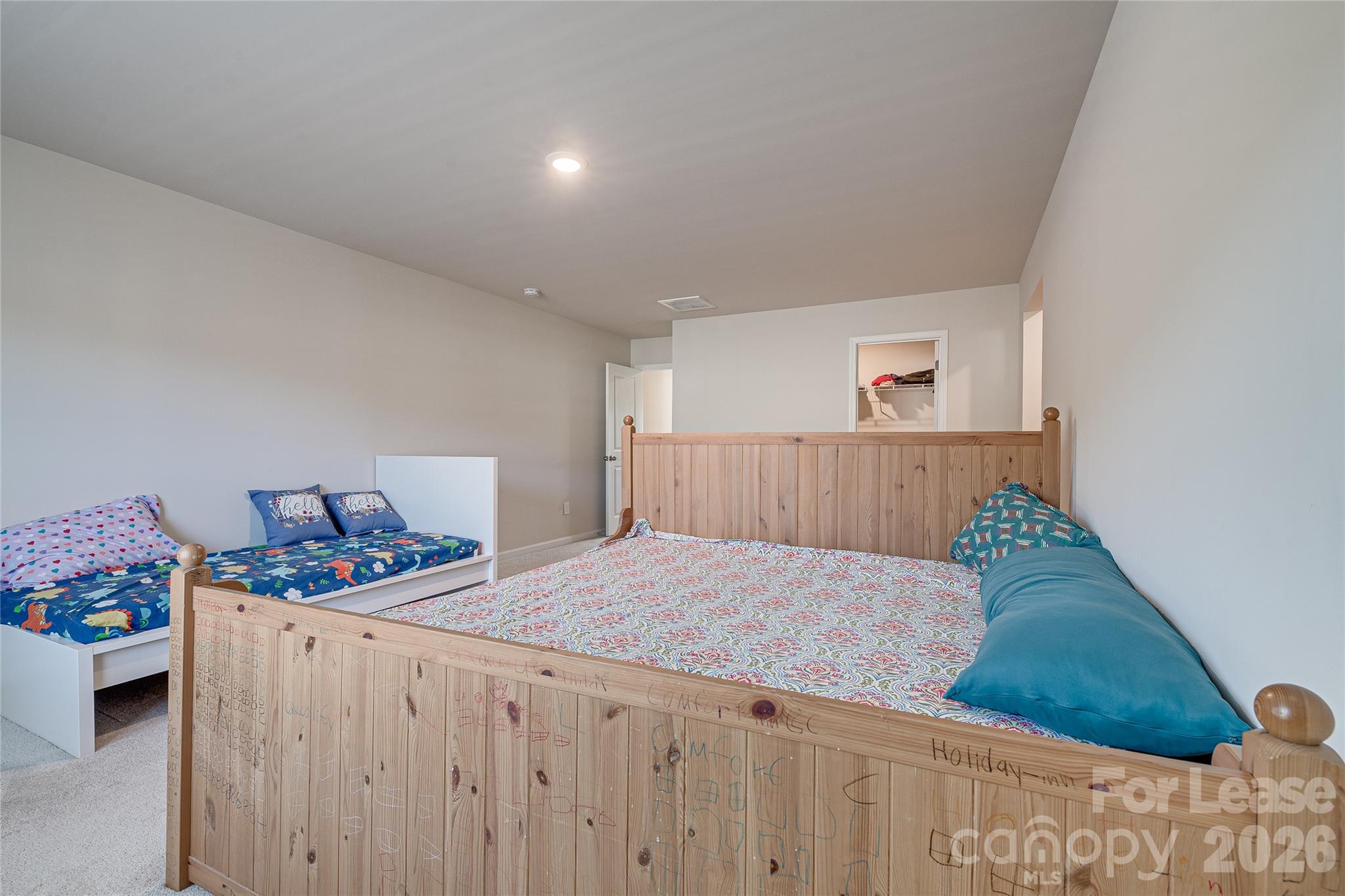 Chateau - Residential Lease