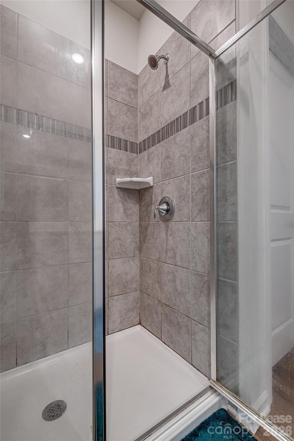 15776 Country House Street