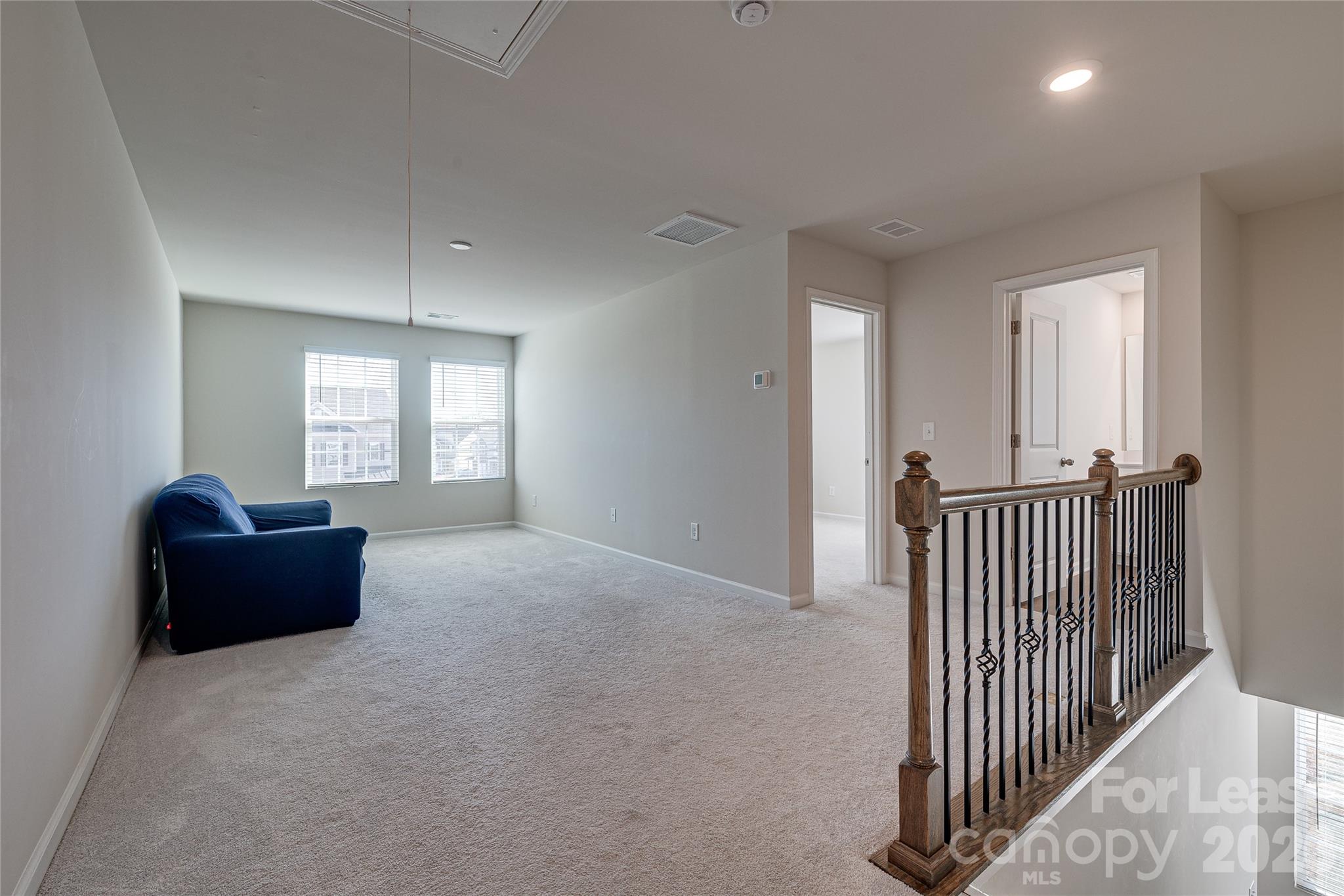 Chateau - Residential Lease