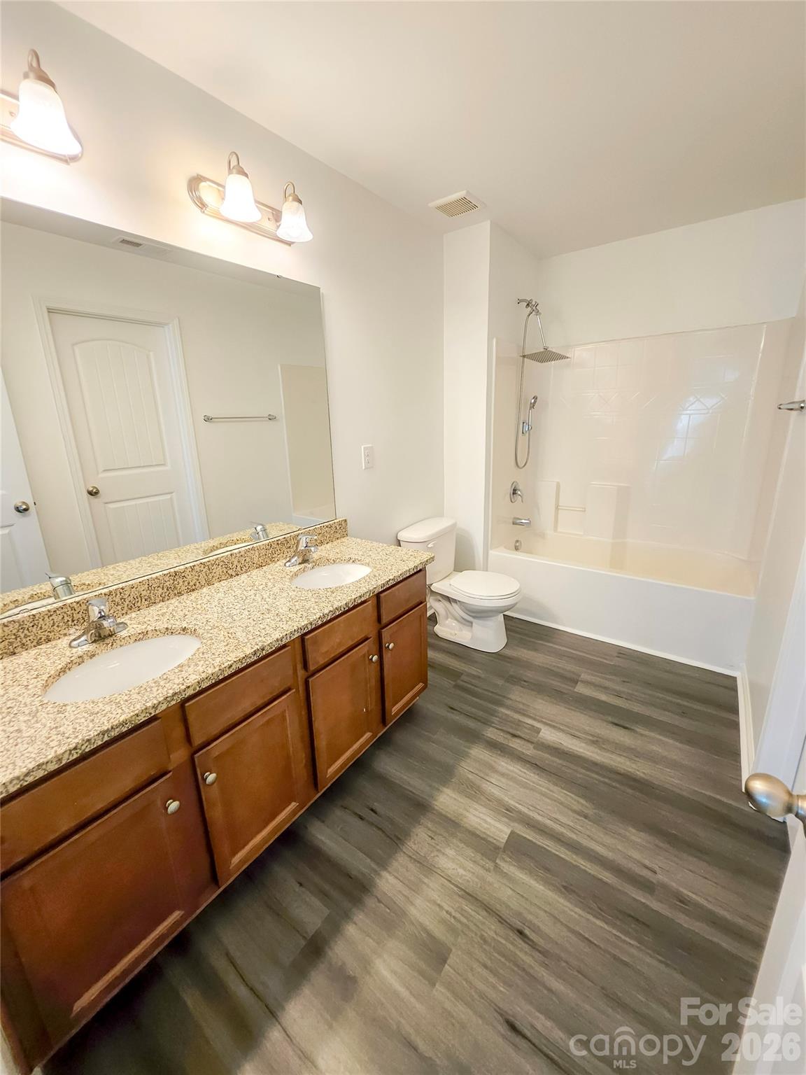 Brandon Oaks - Residential