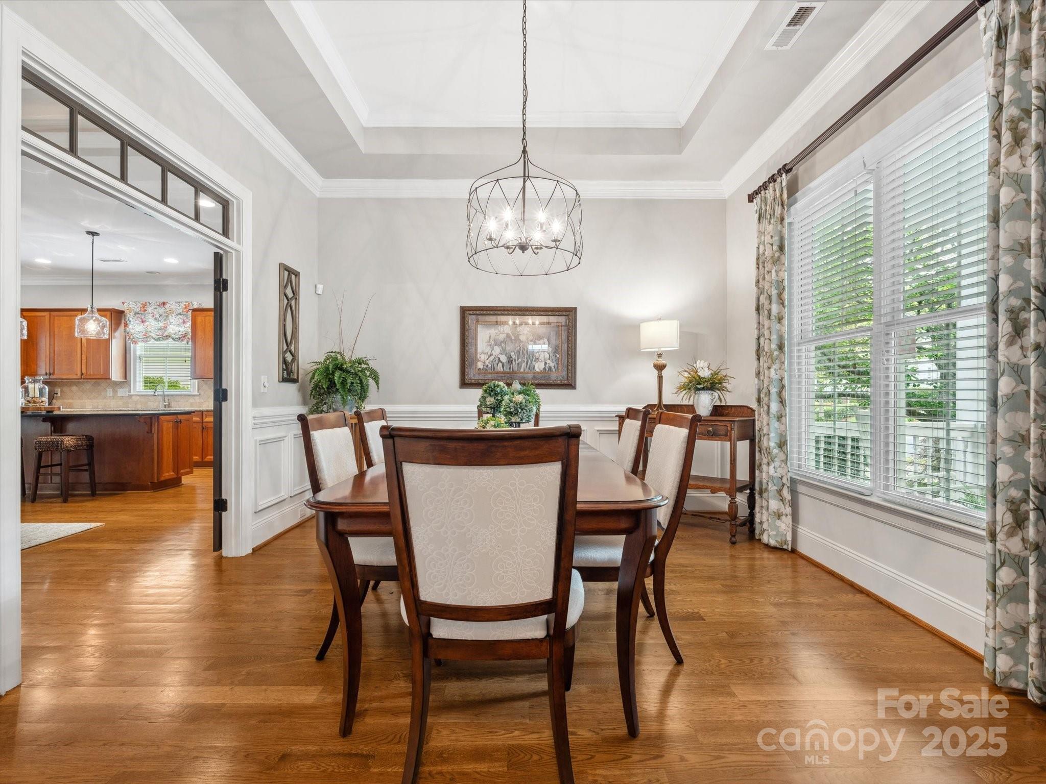 894 Stratford Run Drive
