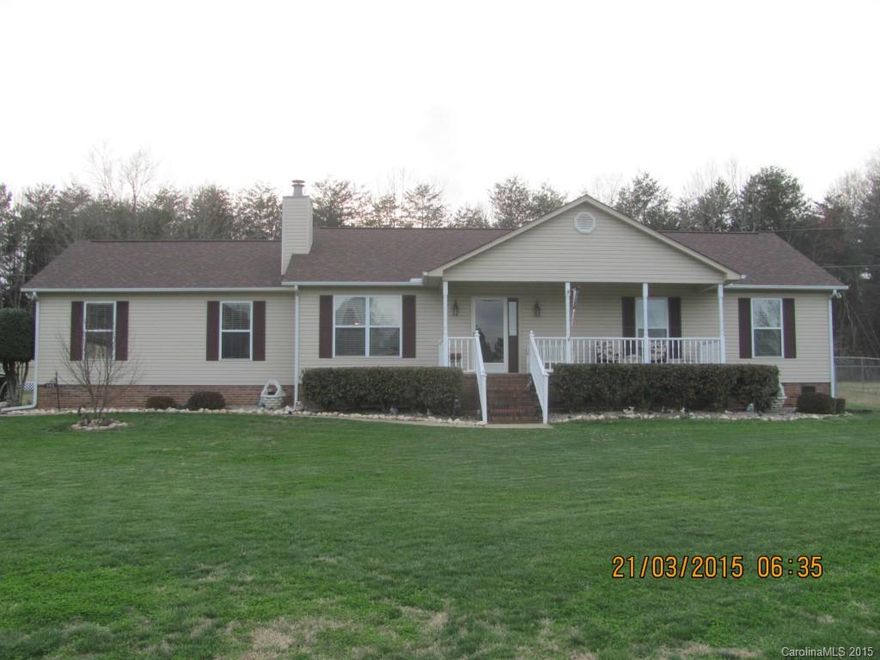 A well maintained 3 bed/2 bth home on .84 acre lot.  Rocking chair front porch, ceramic tile/wood/carpeting, large laundry room, vaulted ceiling in living room, remote control vent-less gas fireplace, beautiful deck out back and more for $184,900!