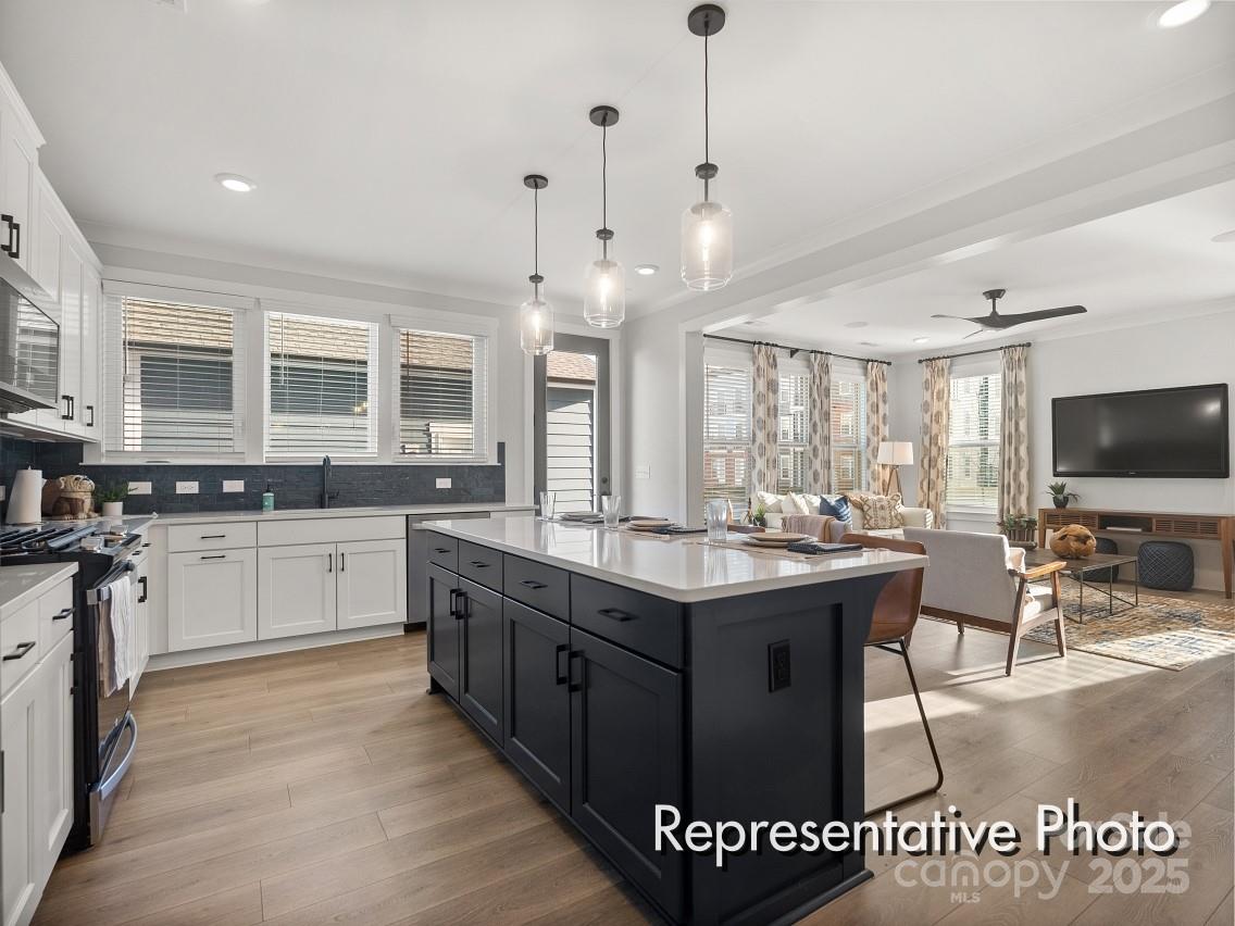 1353 Tappan Avenue 109p