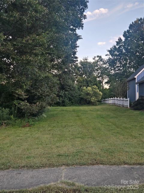 Photo of 1015 Harrill Street, Charlotte, NC 28205 (MLS # 4306713) Photo of 1015 Harrill Street, Charlotte, NC 28205 (MLS # 4306713)