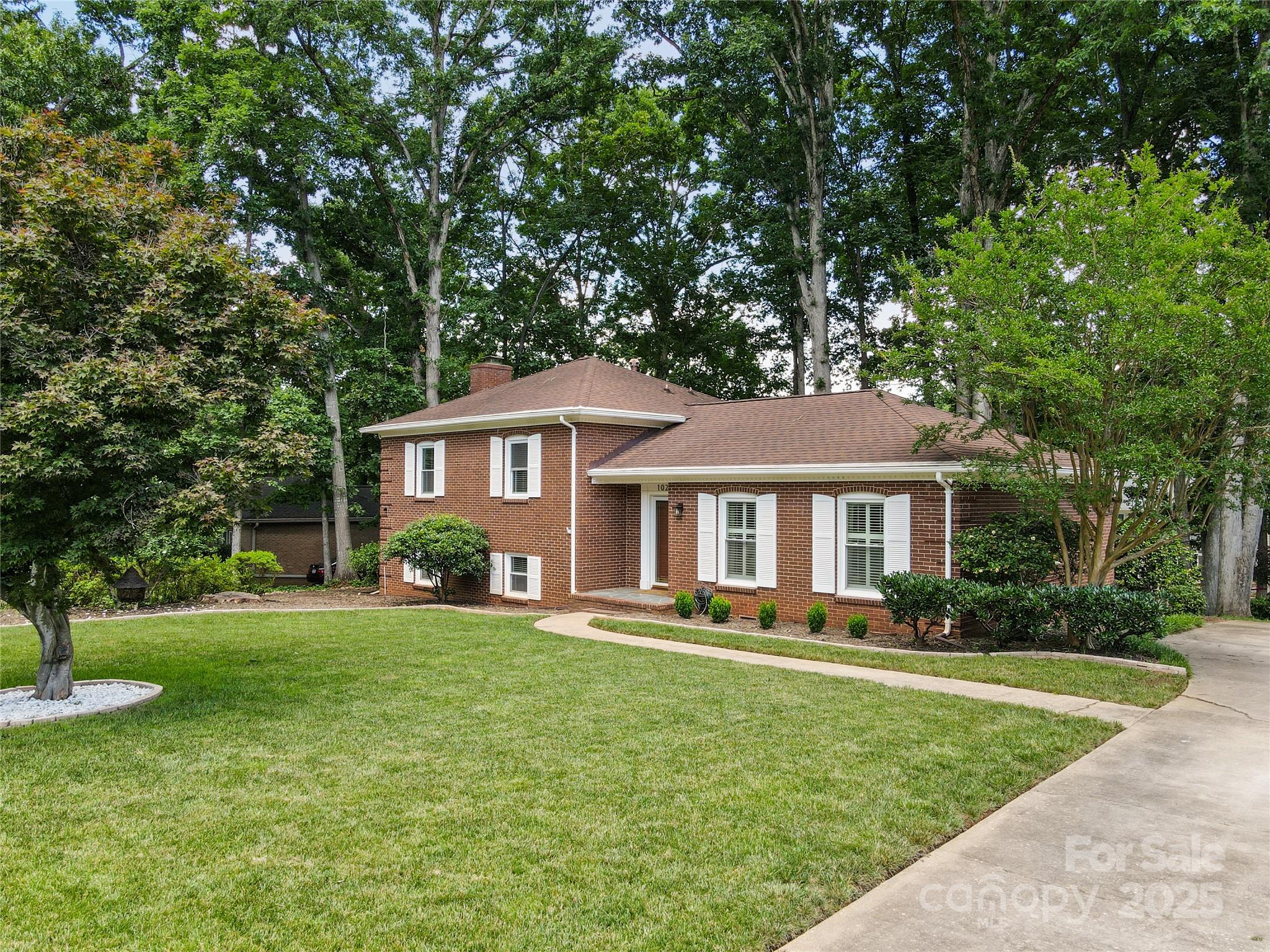 1024 Regency Drive