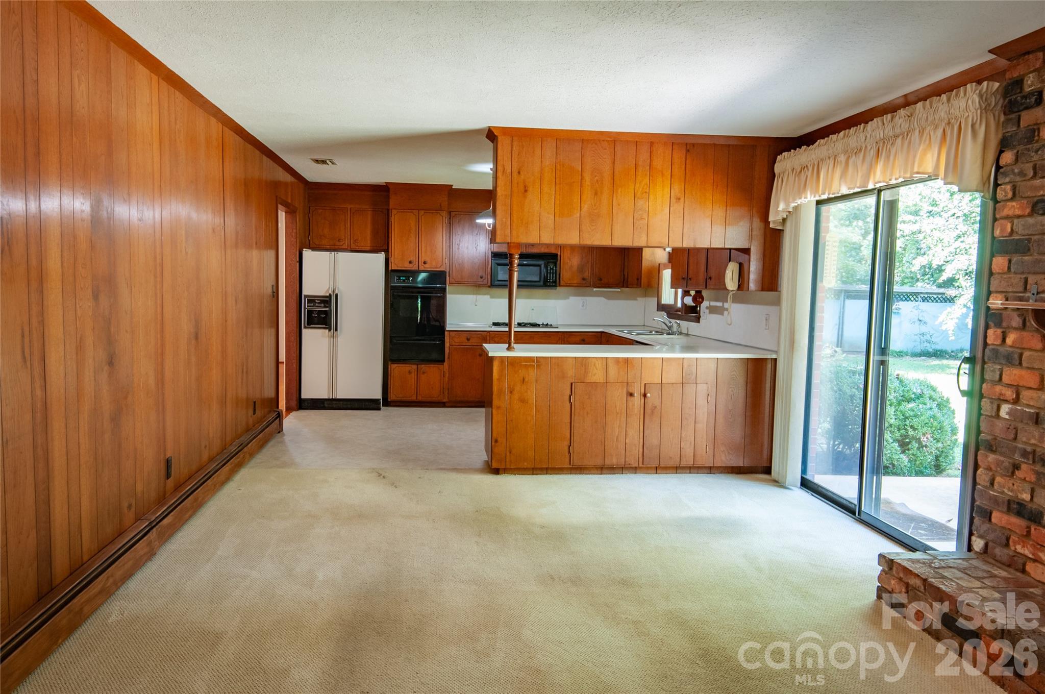 2607 Montgomery Drive