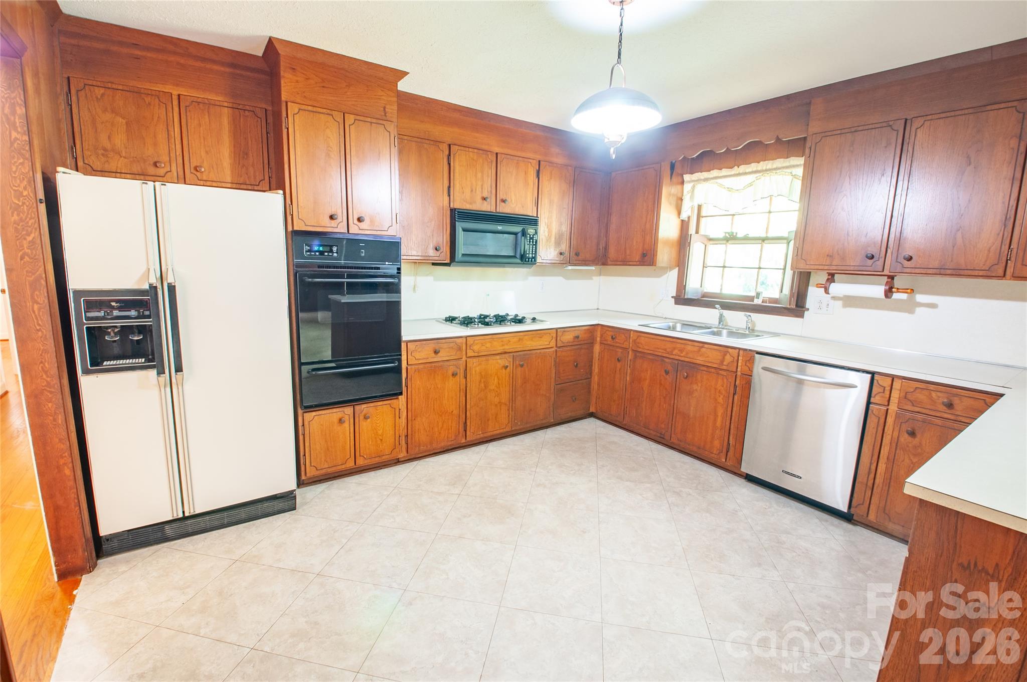 2607 Montgomery Drive