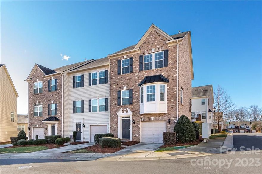 Don’t miss the chance to step inside this move-in ready, end unit townhome located in the highly sought after and gated Park South Station. Featuring neutral paint throughout, this home offers three full bedrooms with the lower-level room having the ability to accommodate a fourth bedroom/bonus room/rec room/etc. Walk up to the main living space that boasts hardwood floors, high ceilings, and brings together the kitchen and living space for all your entertaining. Upstairs you will find two spacious bedrooms, two full baths, with the primary including tray ceilings and a walk-in closet. Enjoy outdoor entertaining with decks on both the lower and main level. Home includes a one car garage, and the community features an outdoor pool, fitness center, club house, brand new playground, dog park, and direct access to Sugar Creek Greenway. Appreciate living just 5 min. to South Park dining/retail, 5 min. to i77, 10 min. to i485, 10 min. to Southend, 15 min. to airport, and more.
