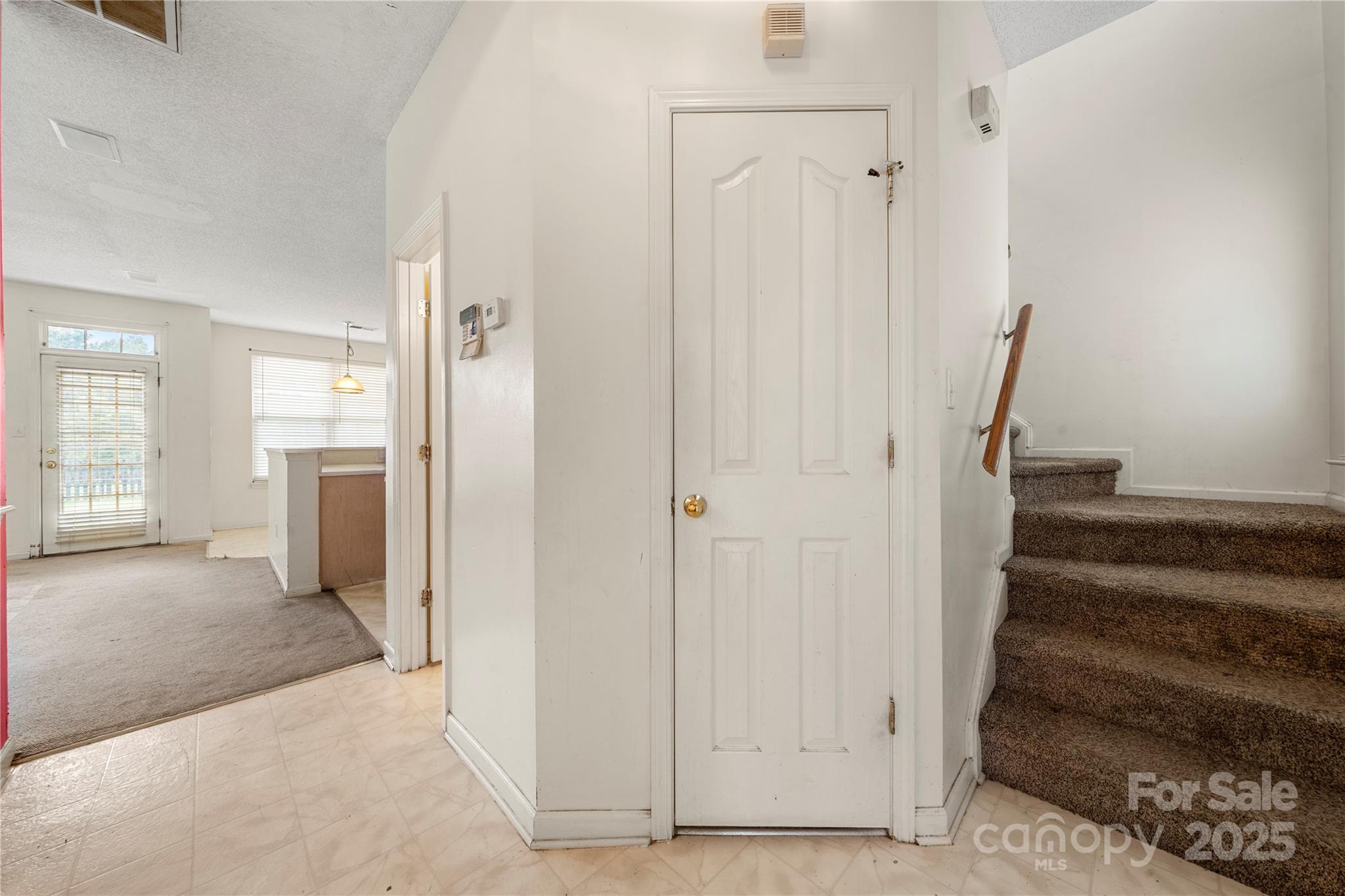 4033 Lakota Court