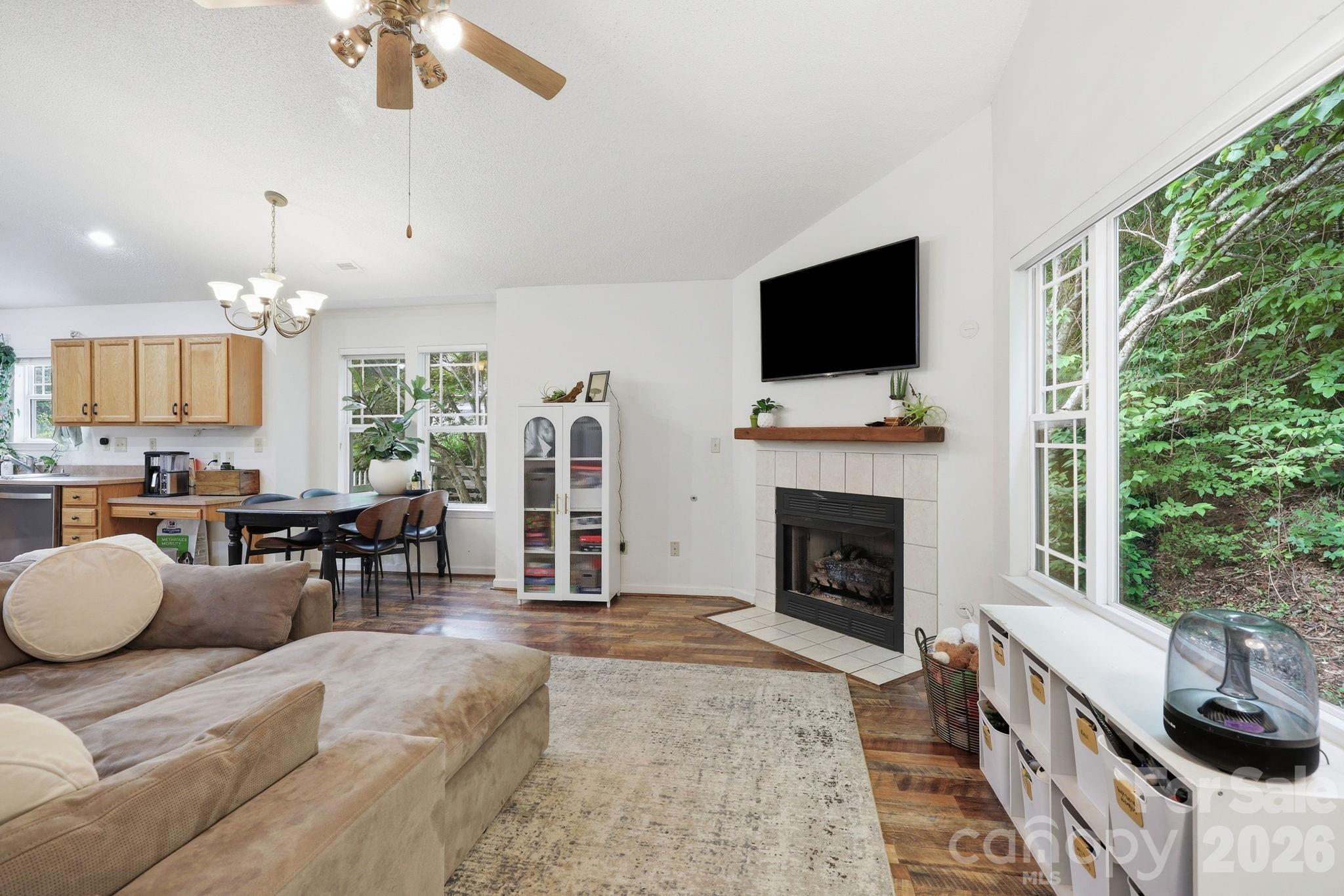 51 Sunview Circle