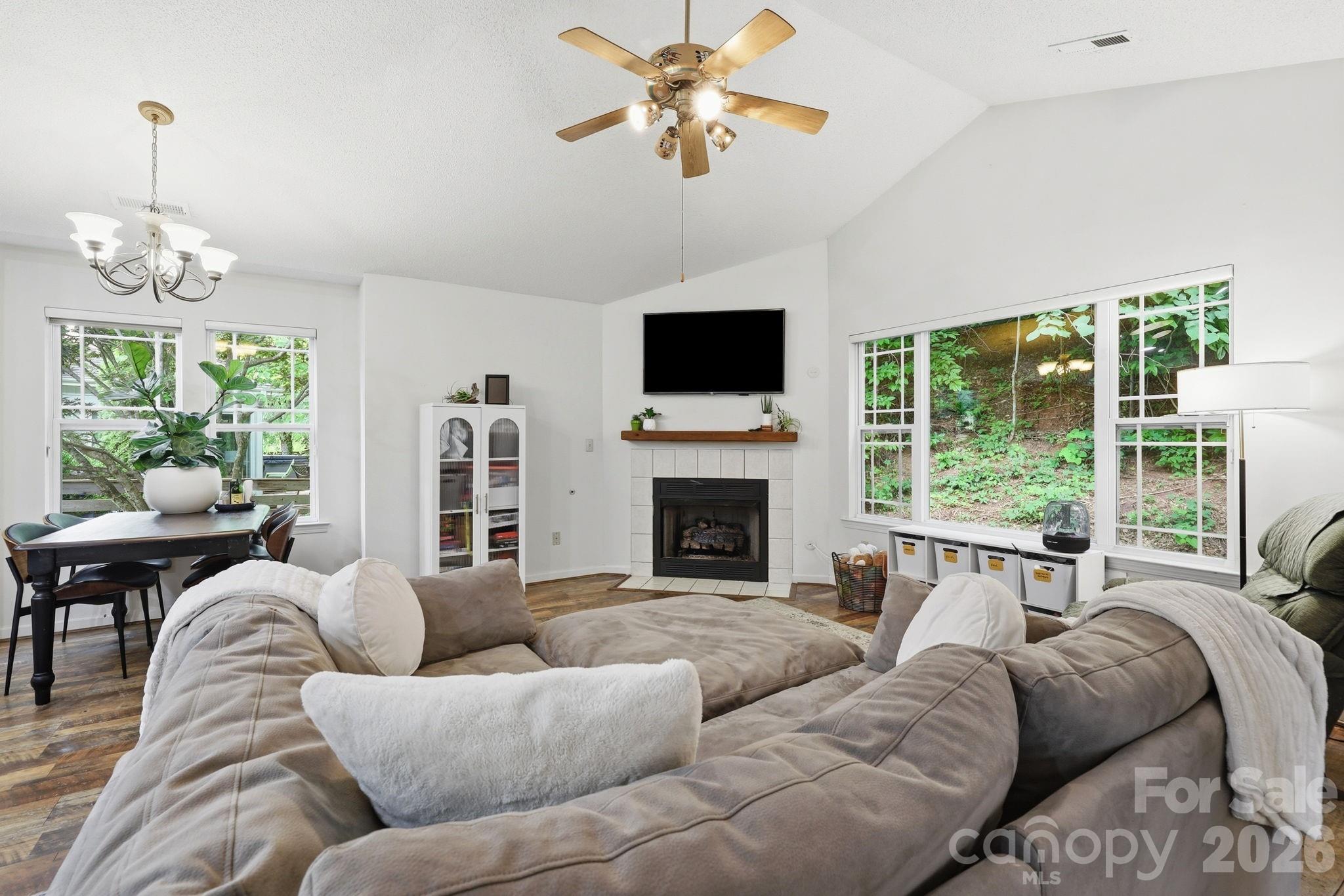 51 Sunview Circle