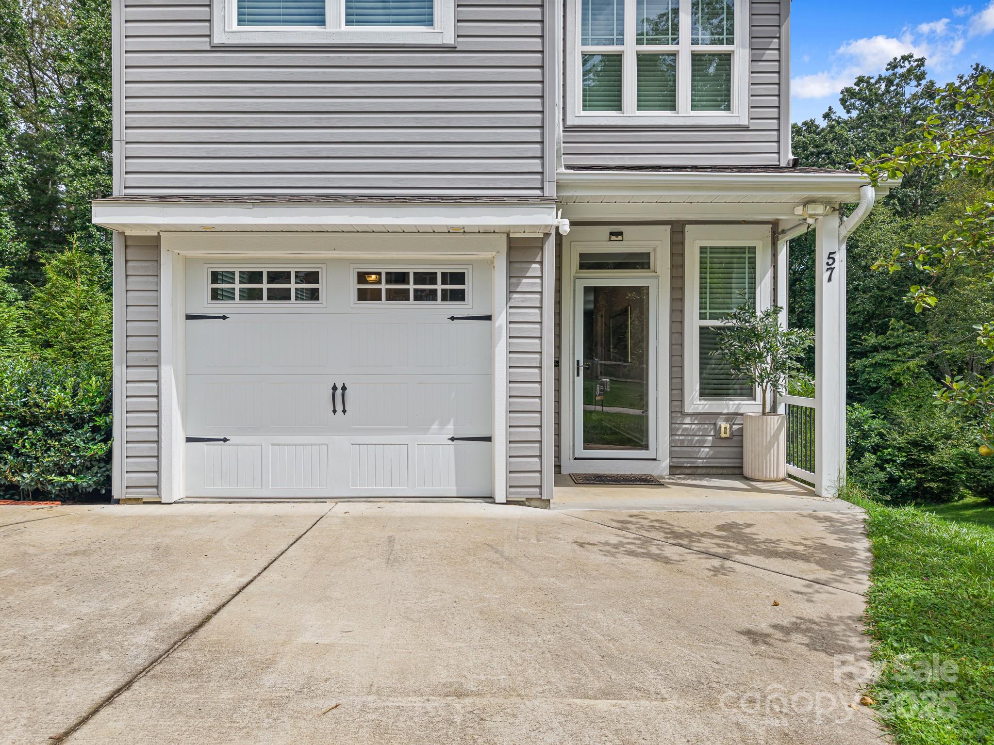 57 Parrot Road