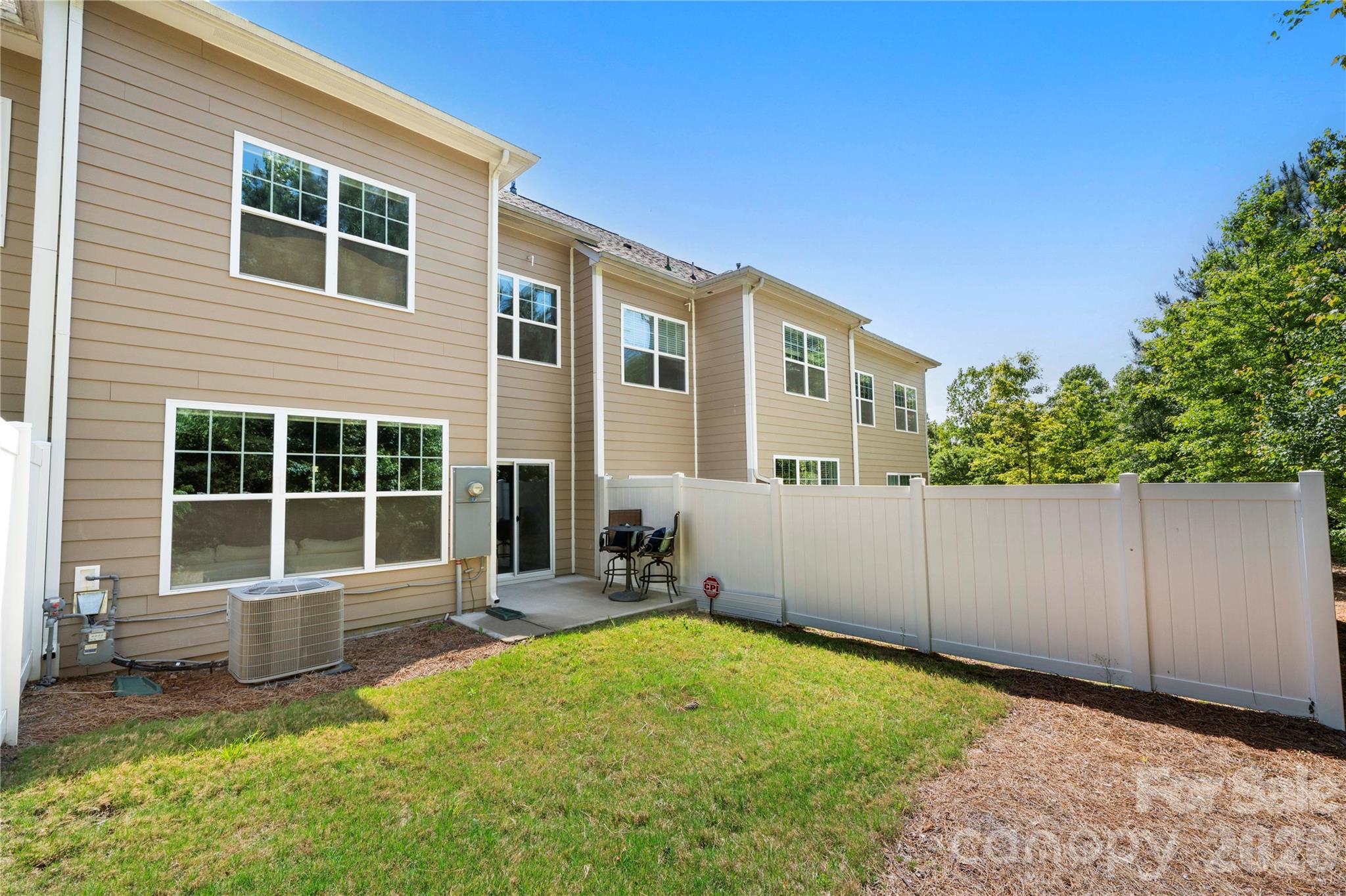 The Woods at Davis Lake - Residential