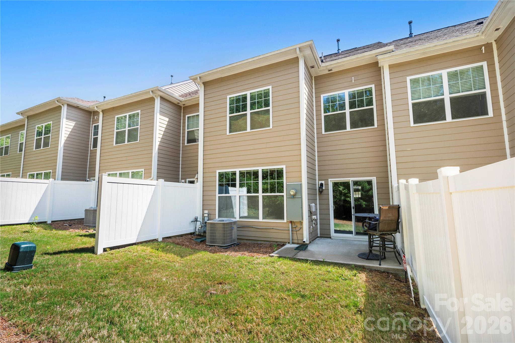 The Woods at Davis Lake - Residential