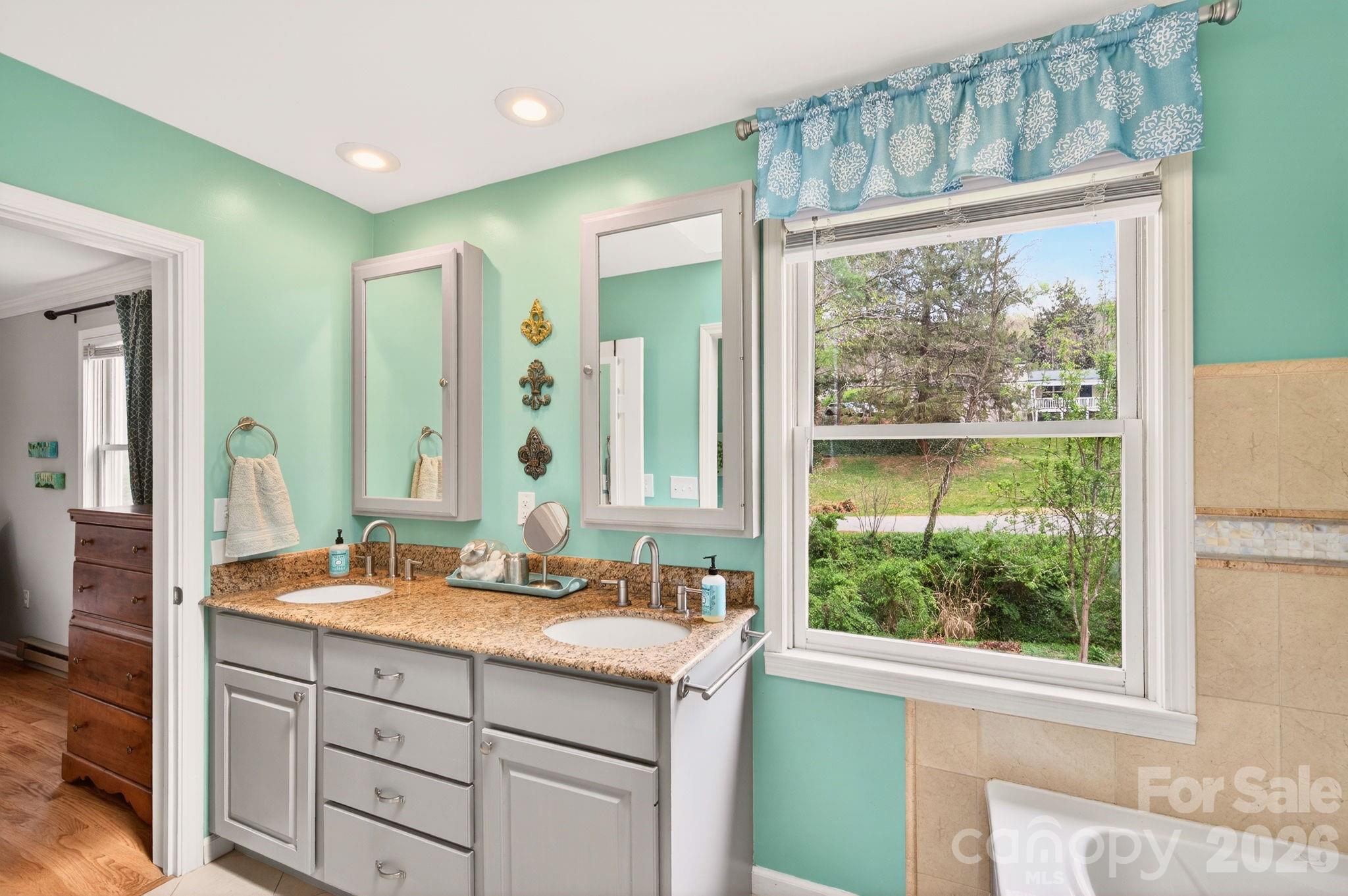 Lookout Valley - Residential