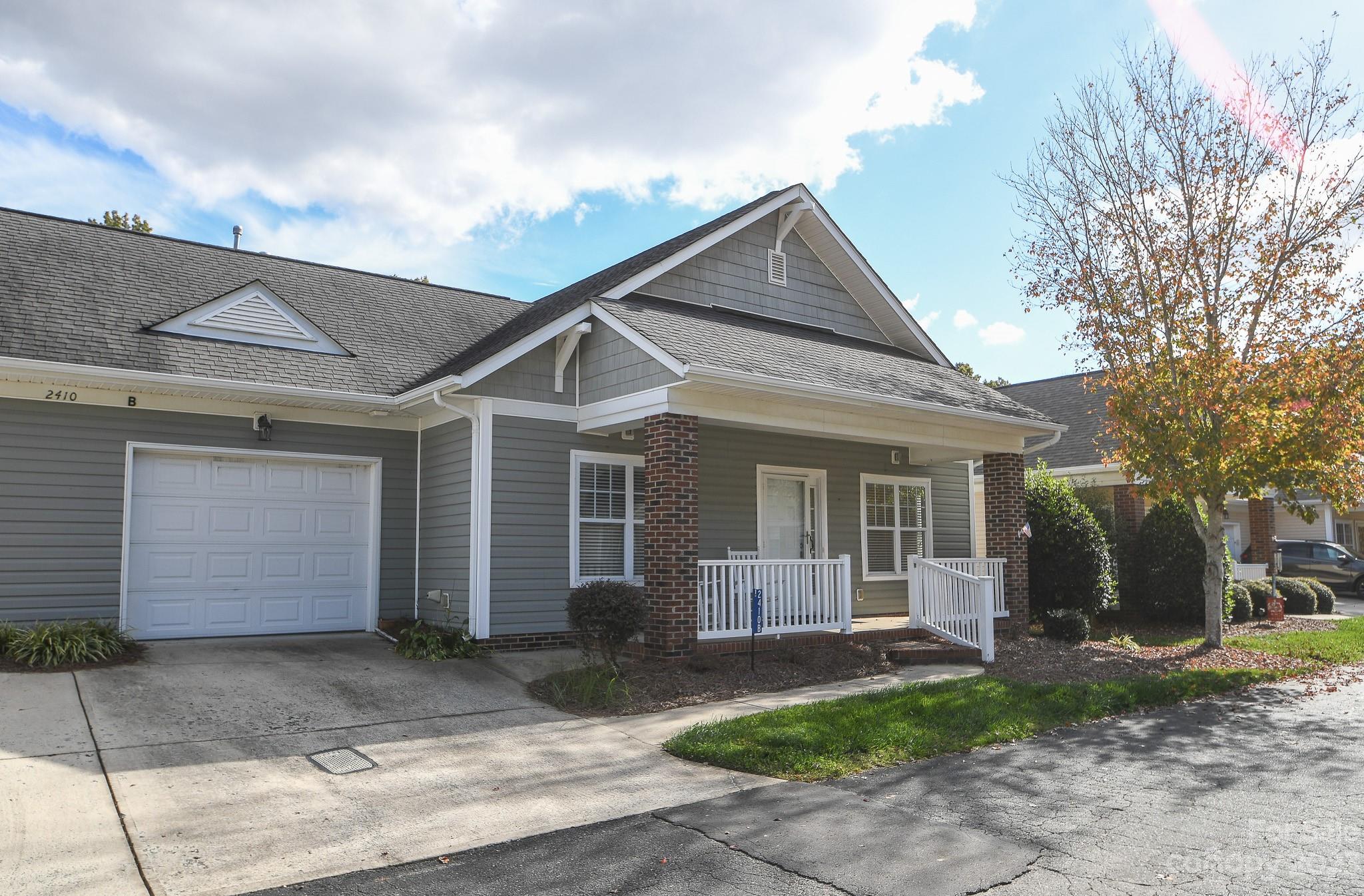 Village of Woodridge - Residential