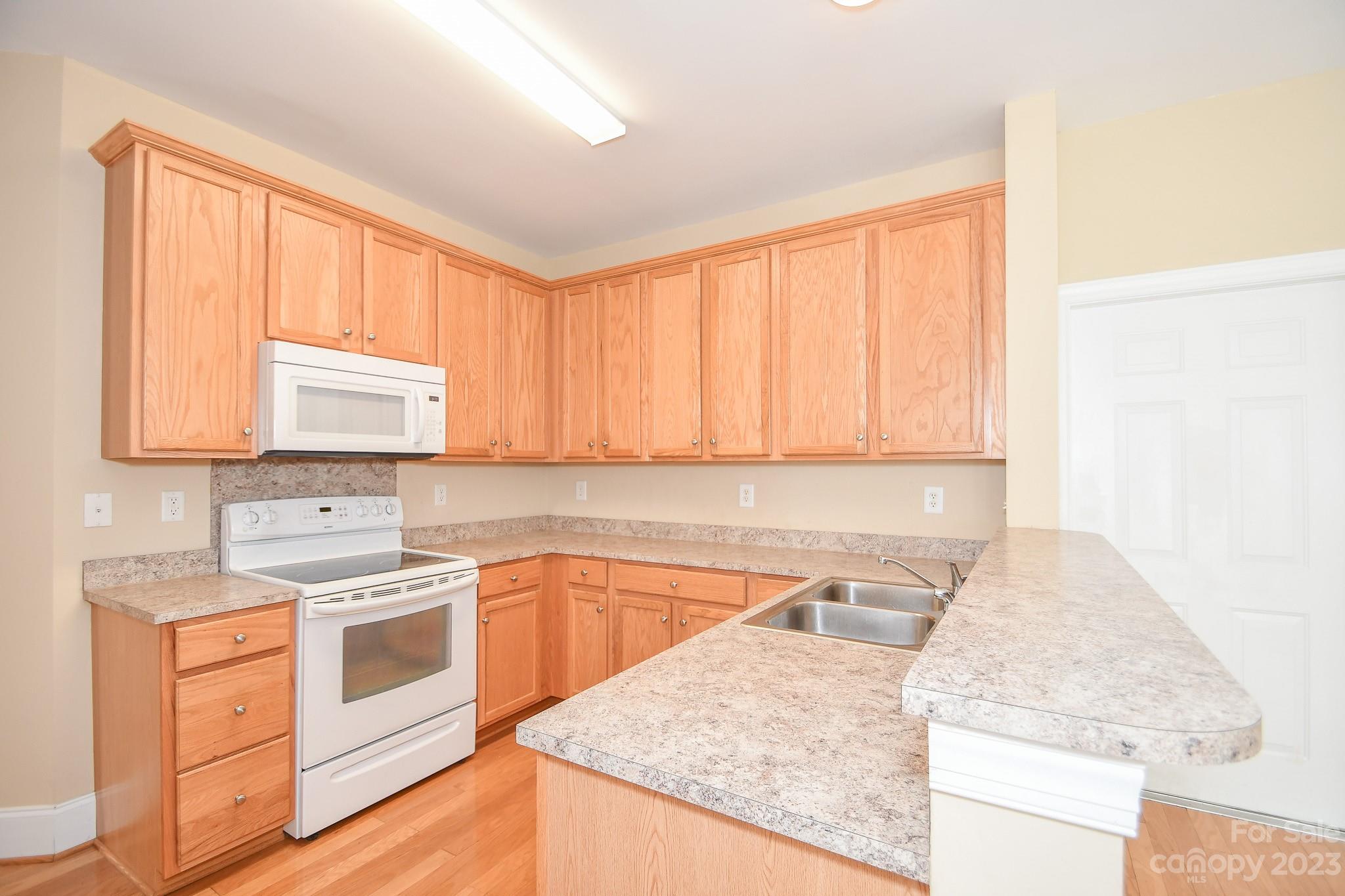 Village of Woodridge - Residential