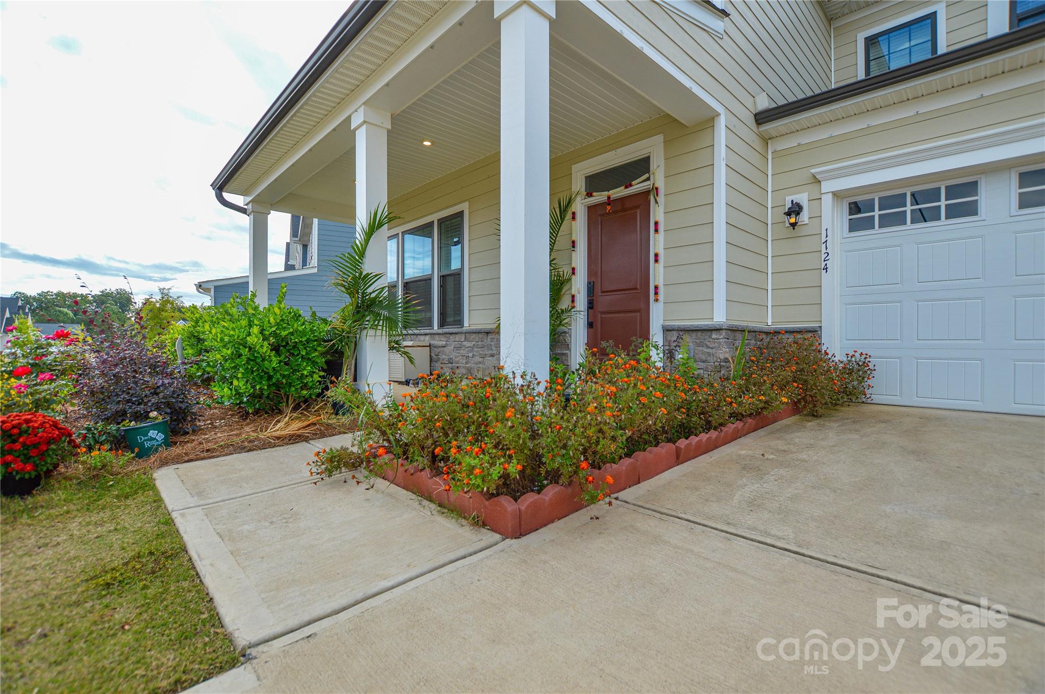 1724 Dennis Austin Lane