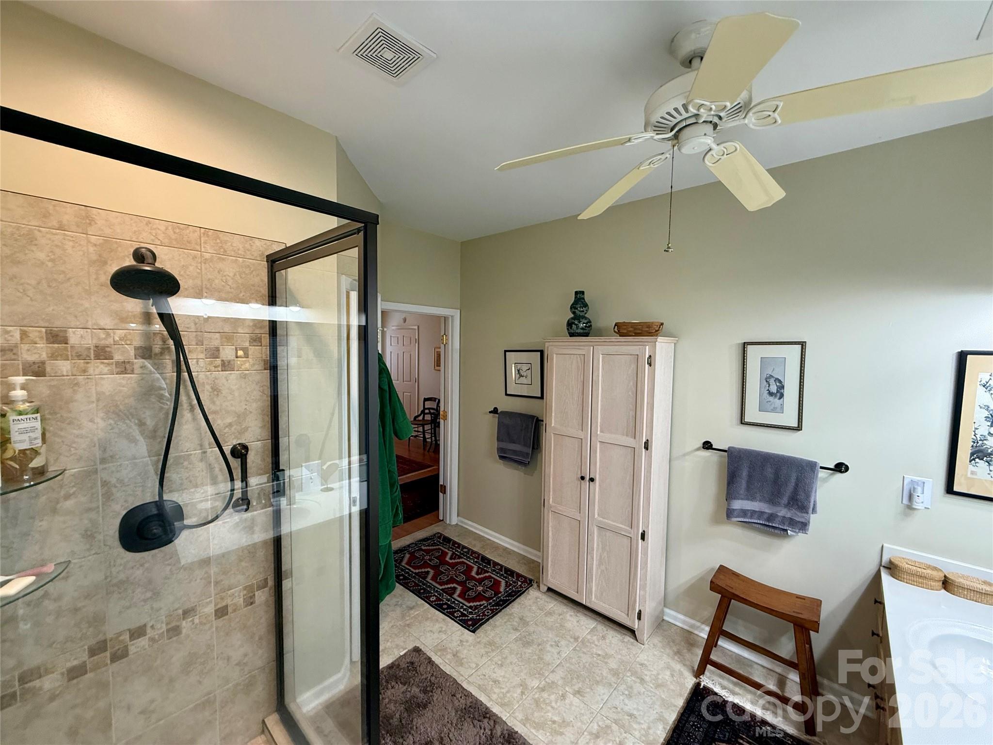 Hallmark Glen - Residential