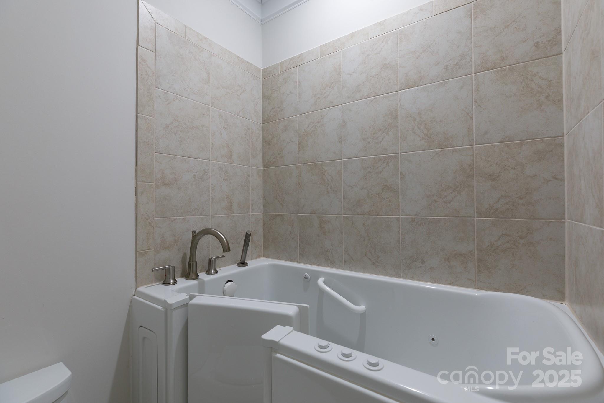 Augusta Place at Laurel Creek - Residential