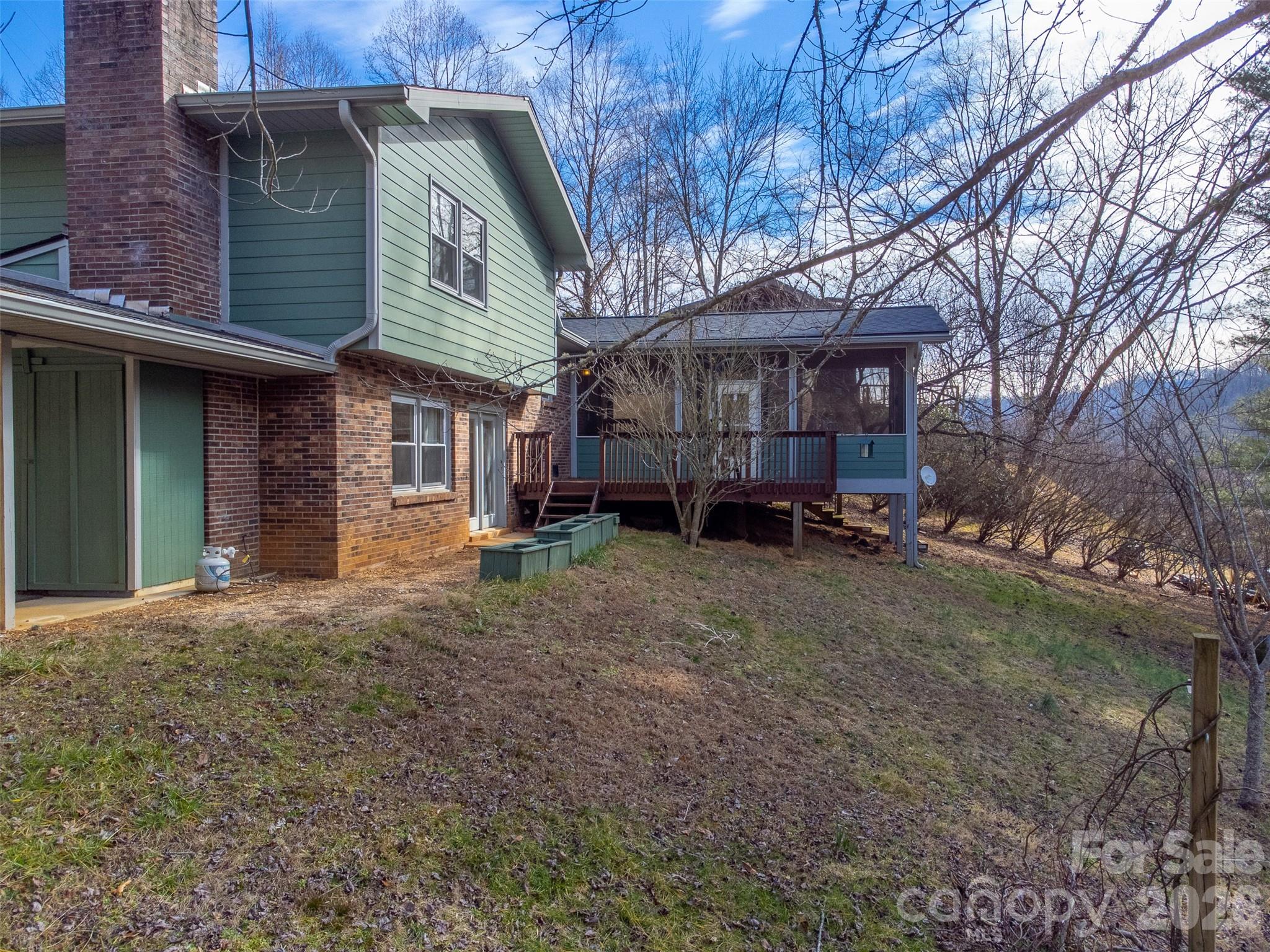 1037 N Country Club Drive