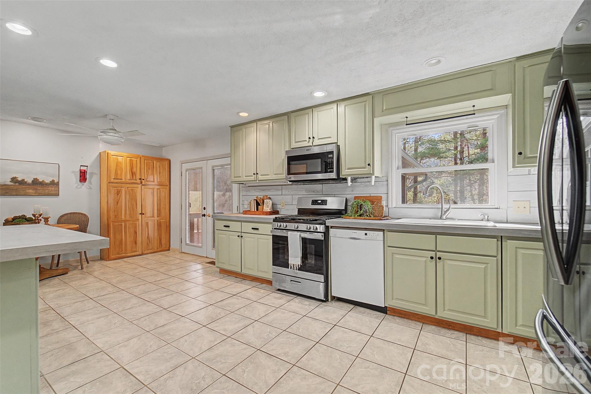 Forest Hills - Residential