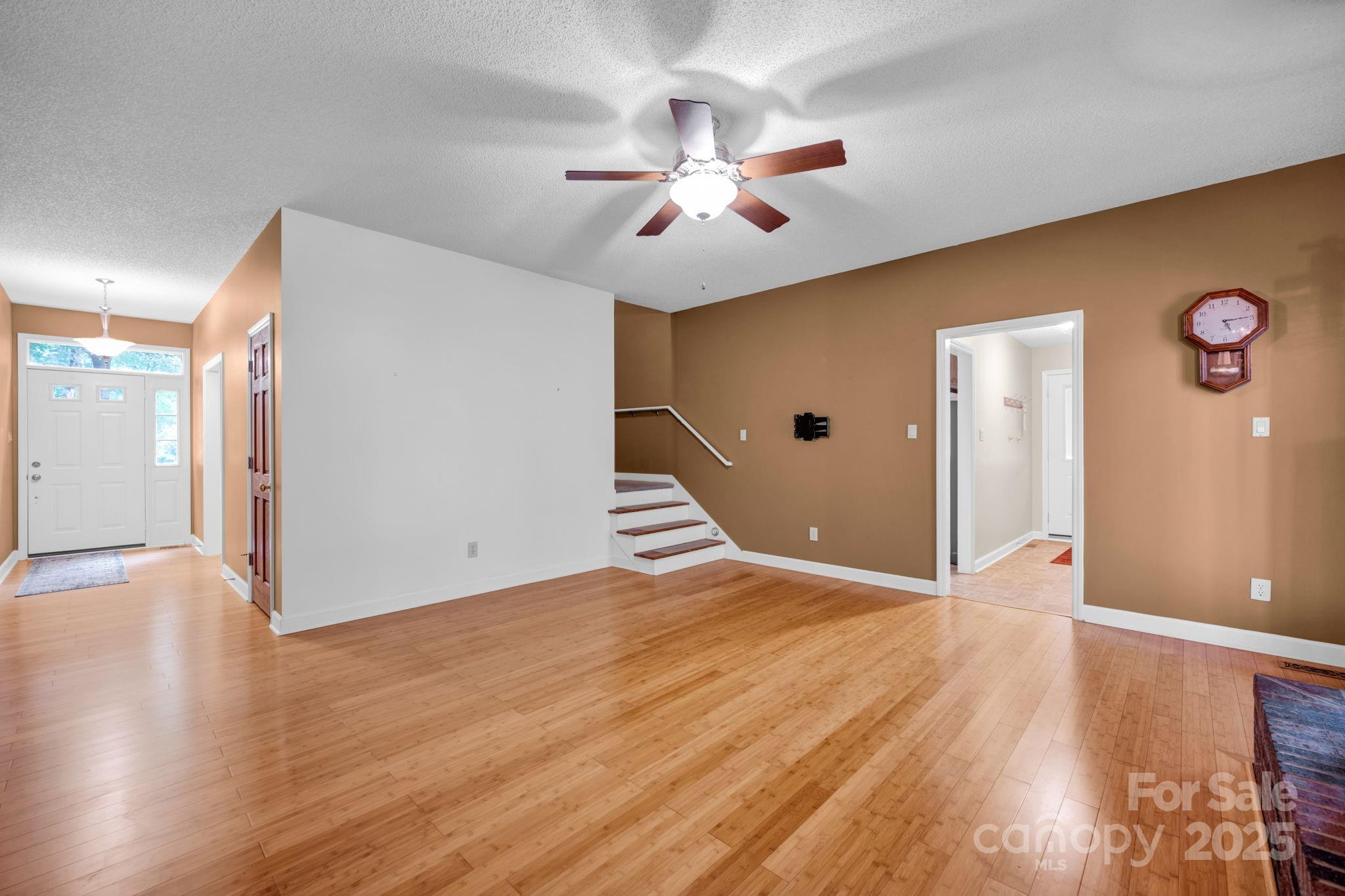 161 Picwyck Drive