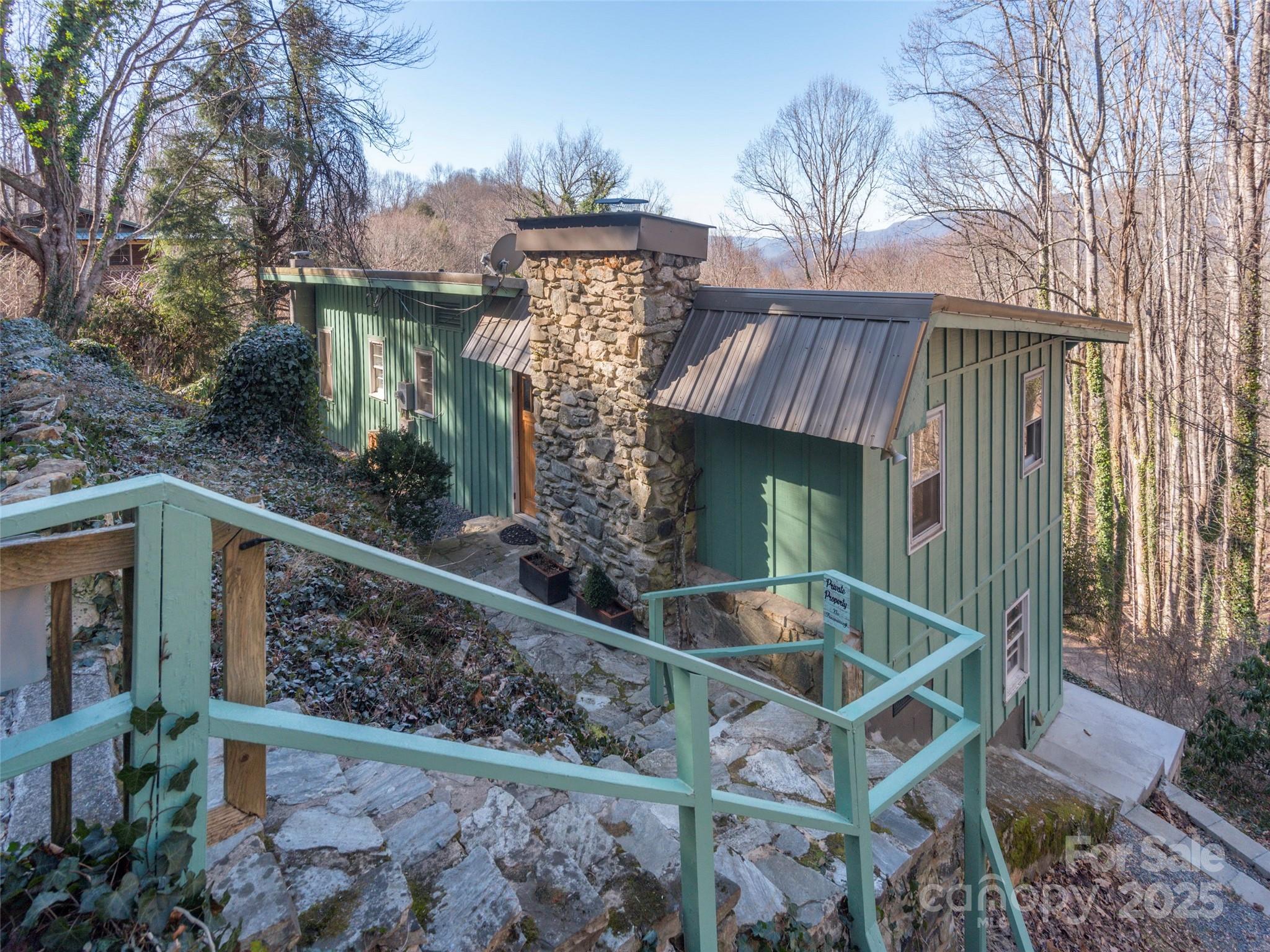 83 Rocky Ridge Road