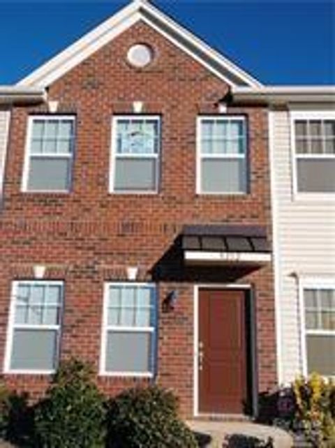 Photo of 5212 Prosperity Church Road, Charlotte, NC 28269 (MLS # 4328712)