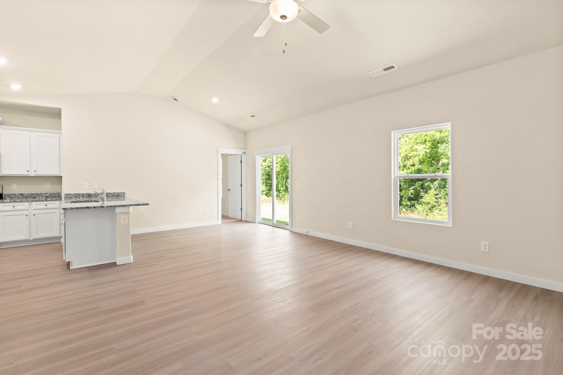 1522 Doran Terrace
