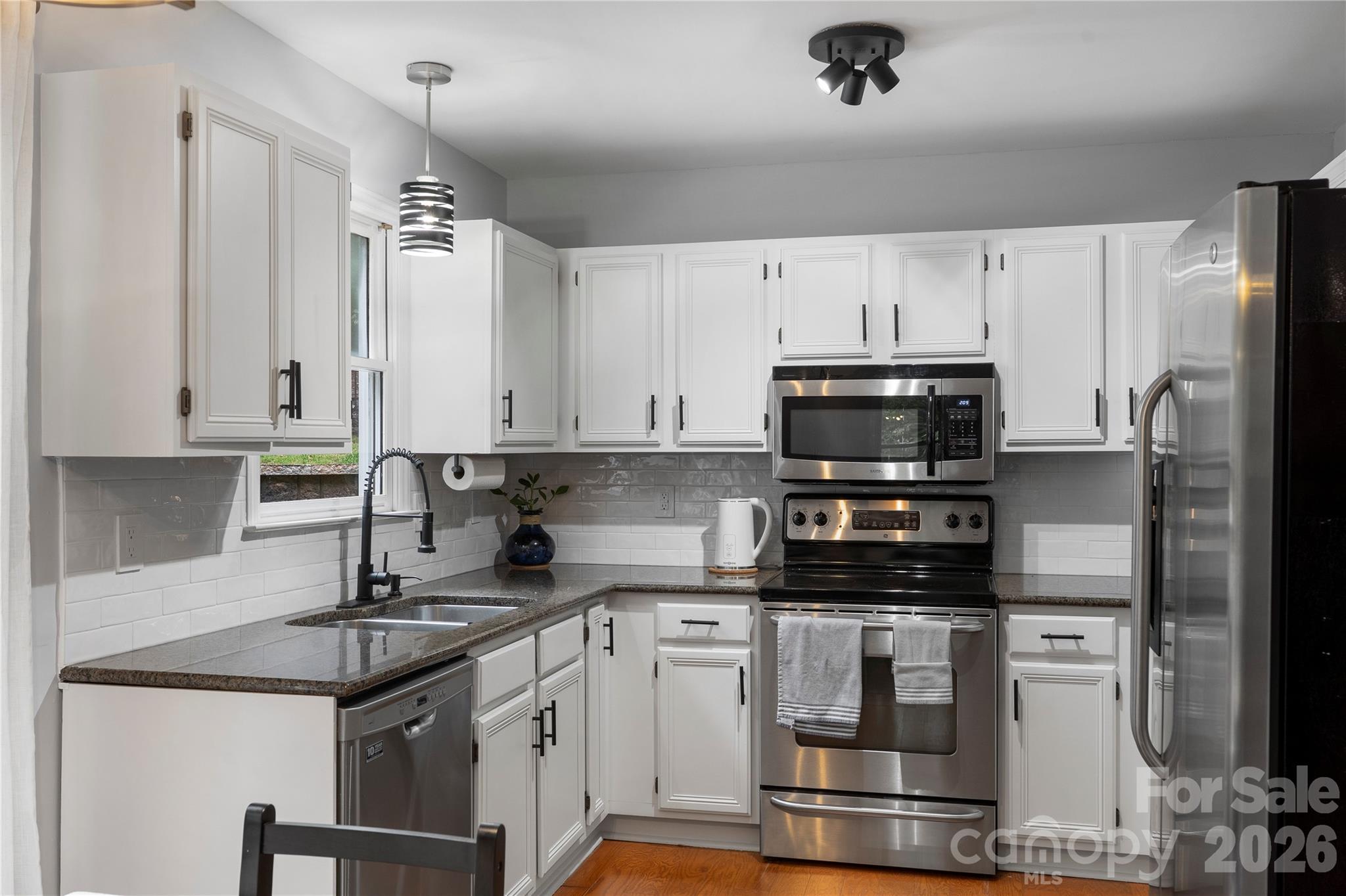 Tega Cay - Residential