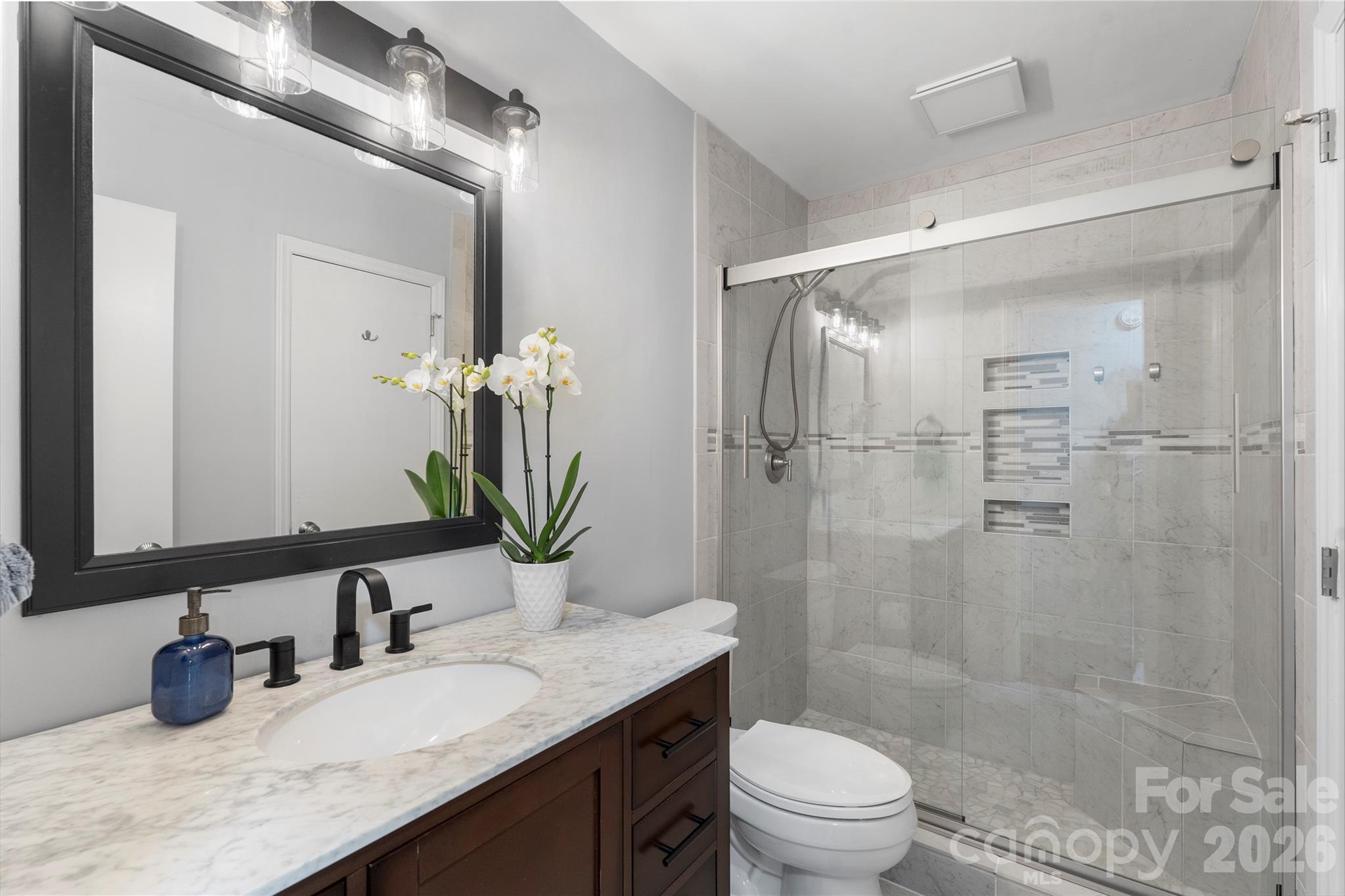Tega Cay - Residential