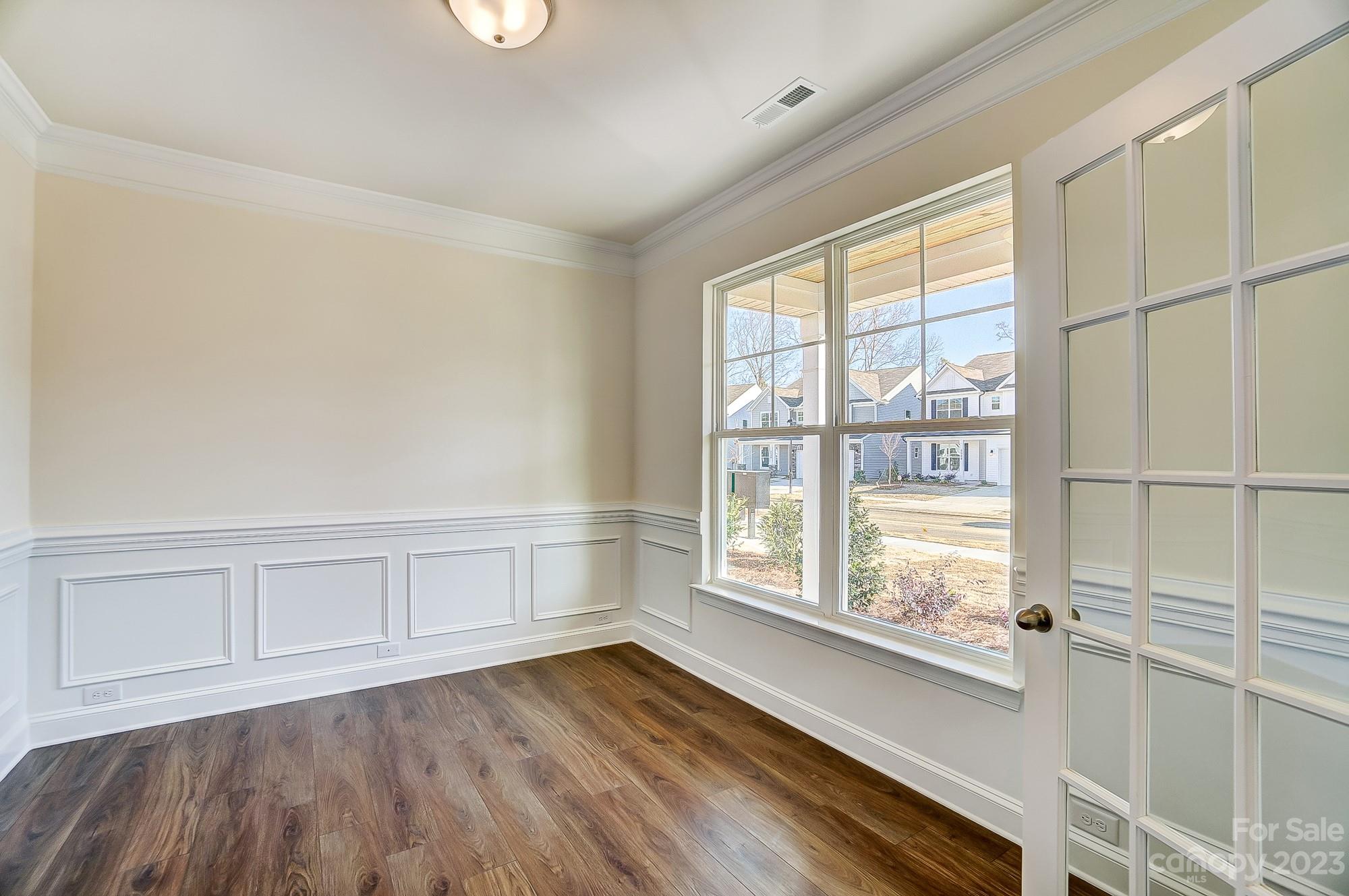 Hampton Woods - Residential