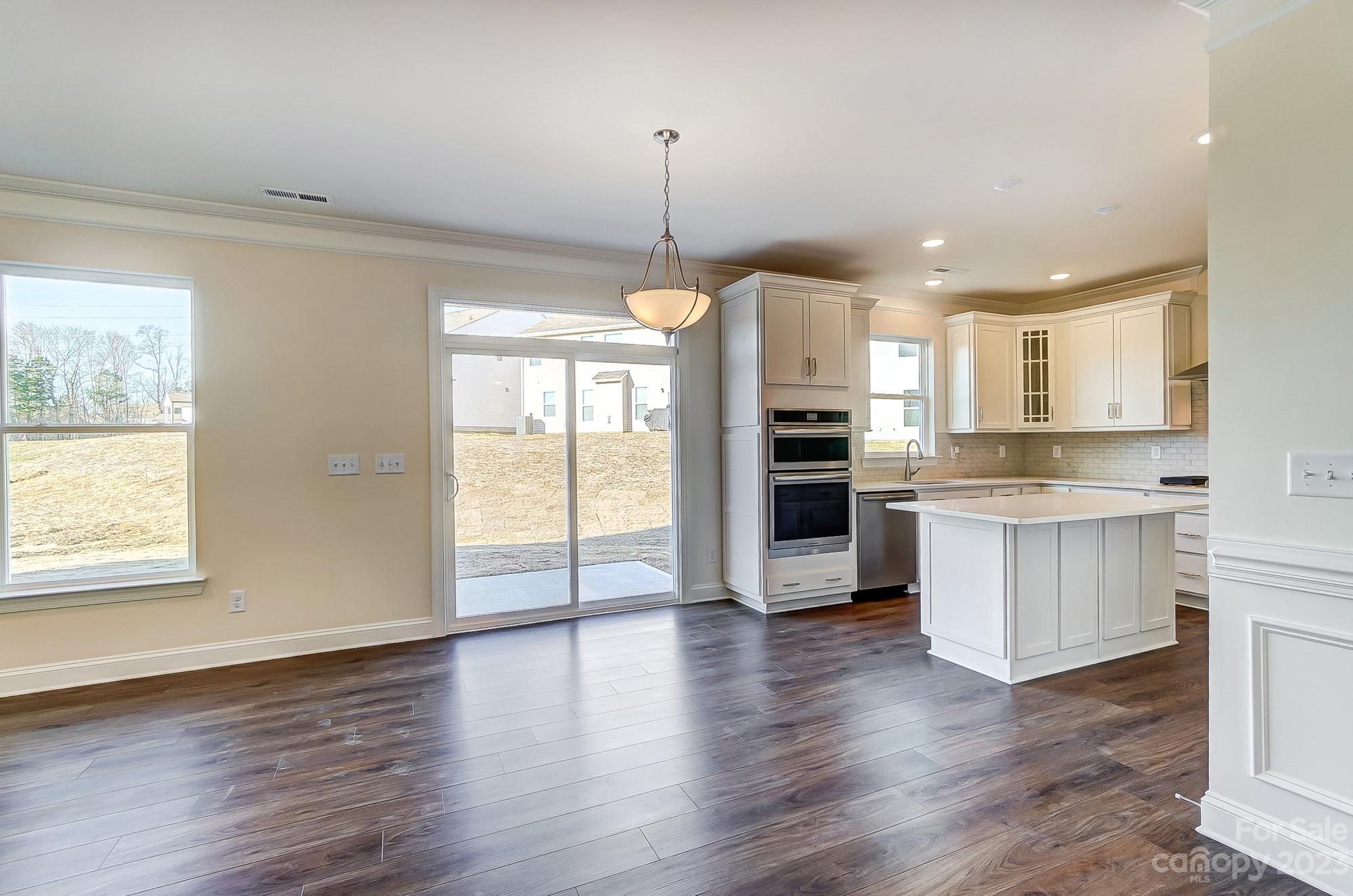 Hampton Woods - Residential