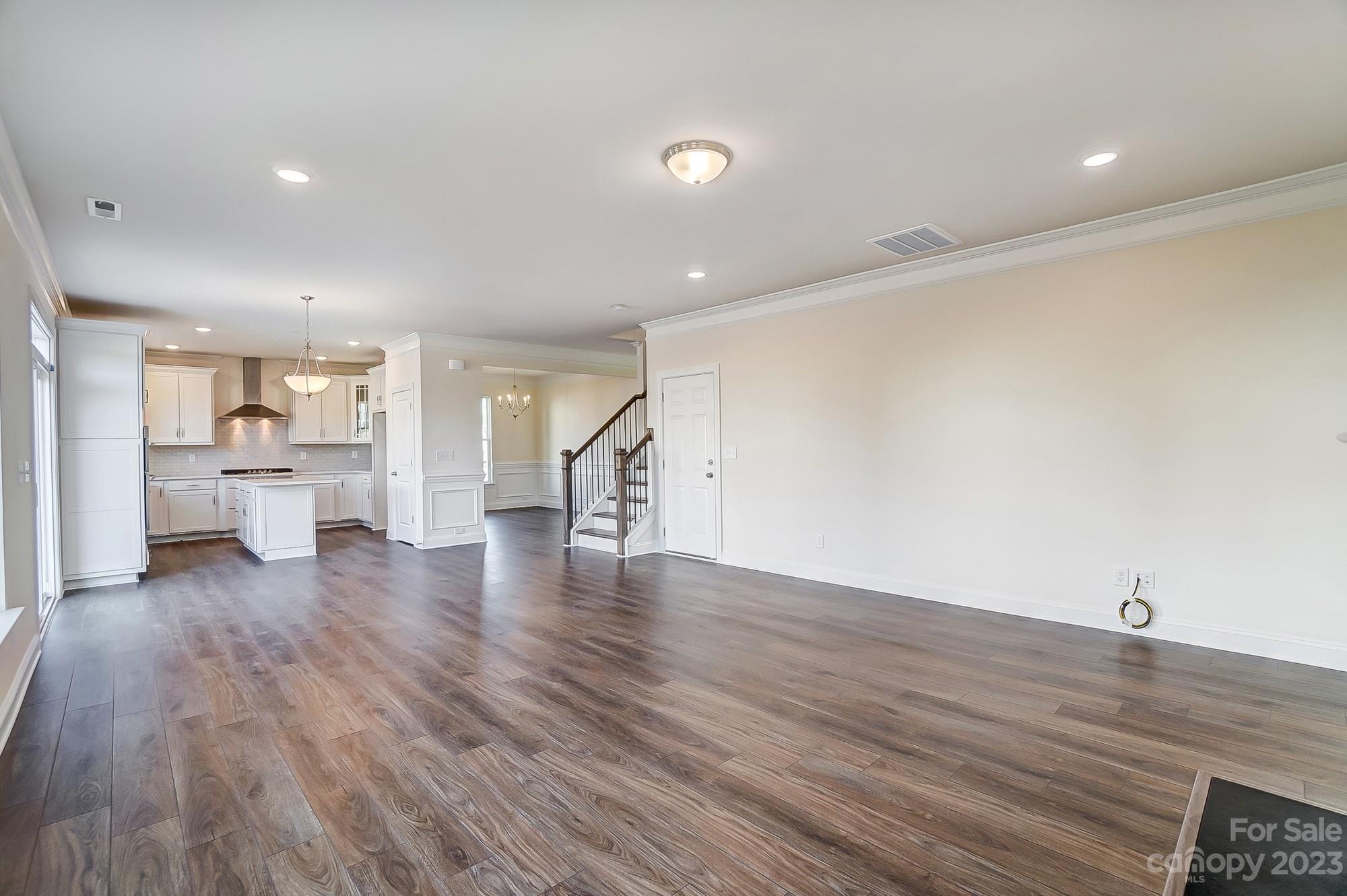 Hampton Woods - Residential